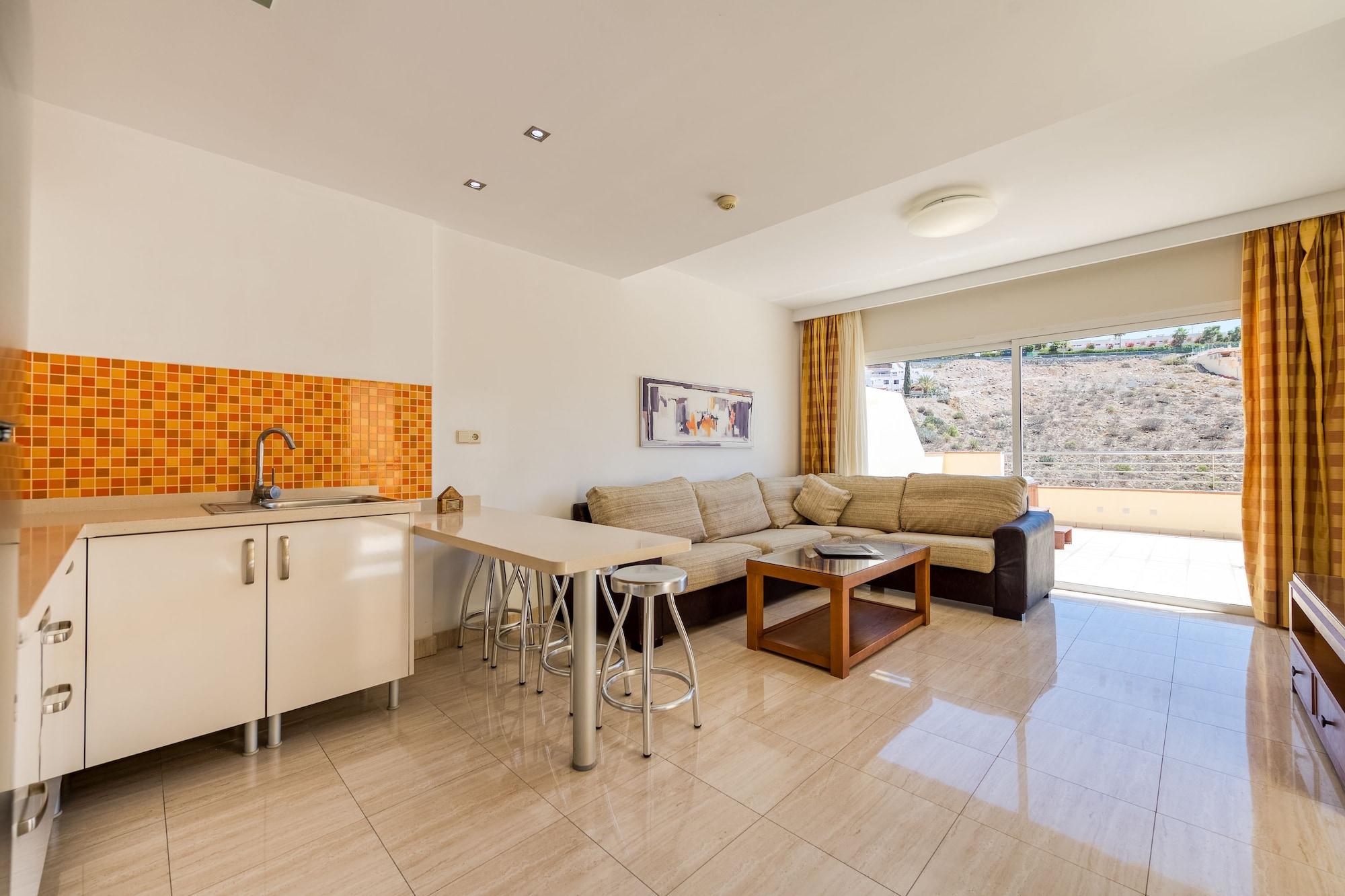 Holiday Club Sol Amadores Aparthotel