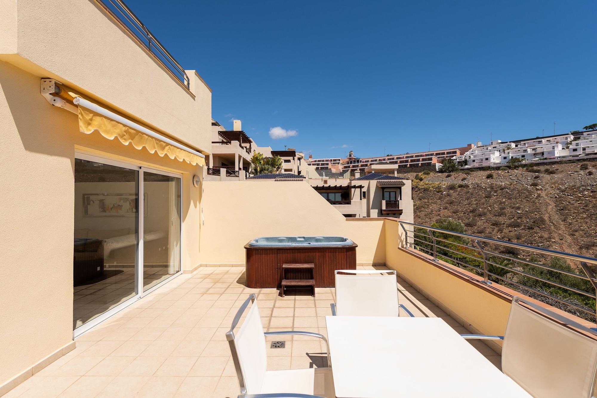 Holiday Club Sol Amadores Aparthotel