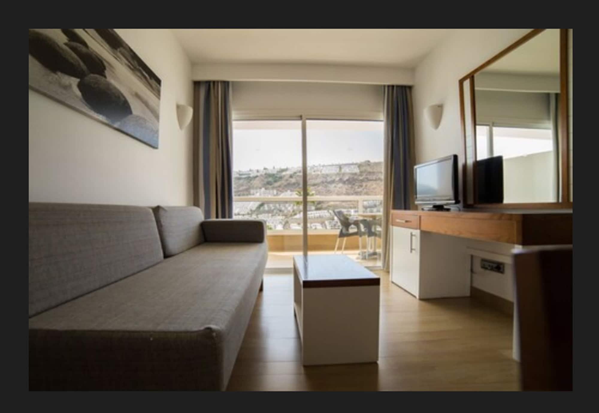 Altair Apartment