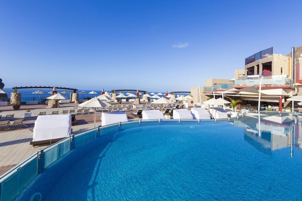 Gloria Palace Royal &