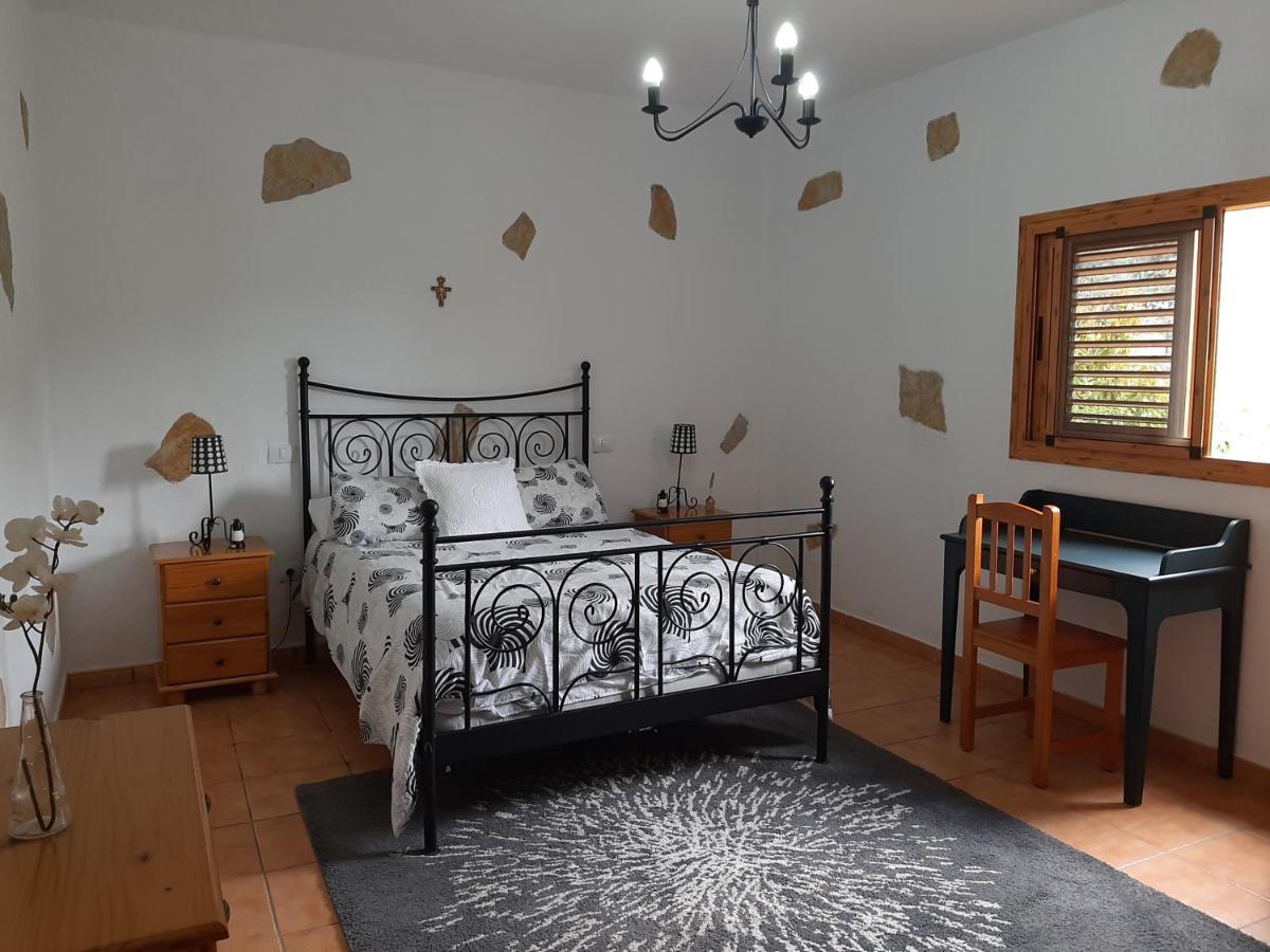 Peaceful House Set On A Vineyard & Work Friendly Casa de férias Valsequillo