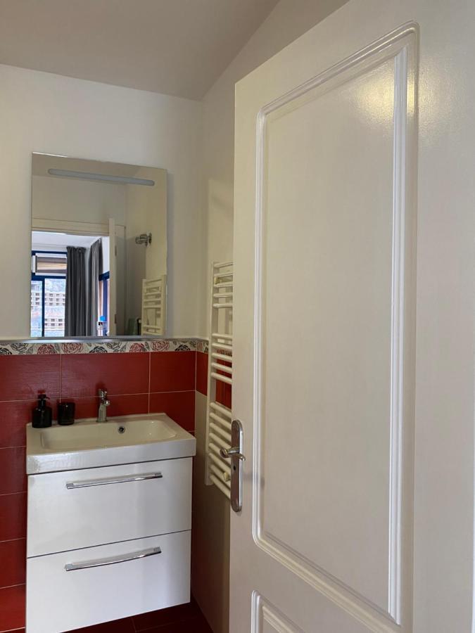 With Views Of Sea And Mountains Apartamento