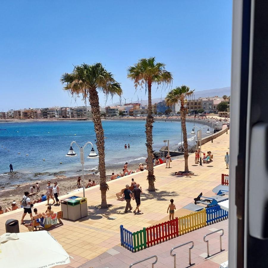 Arena Y Mar Arinaga
