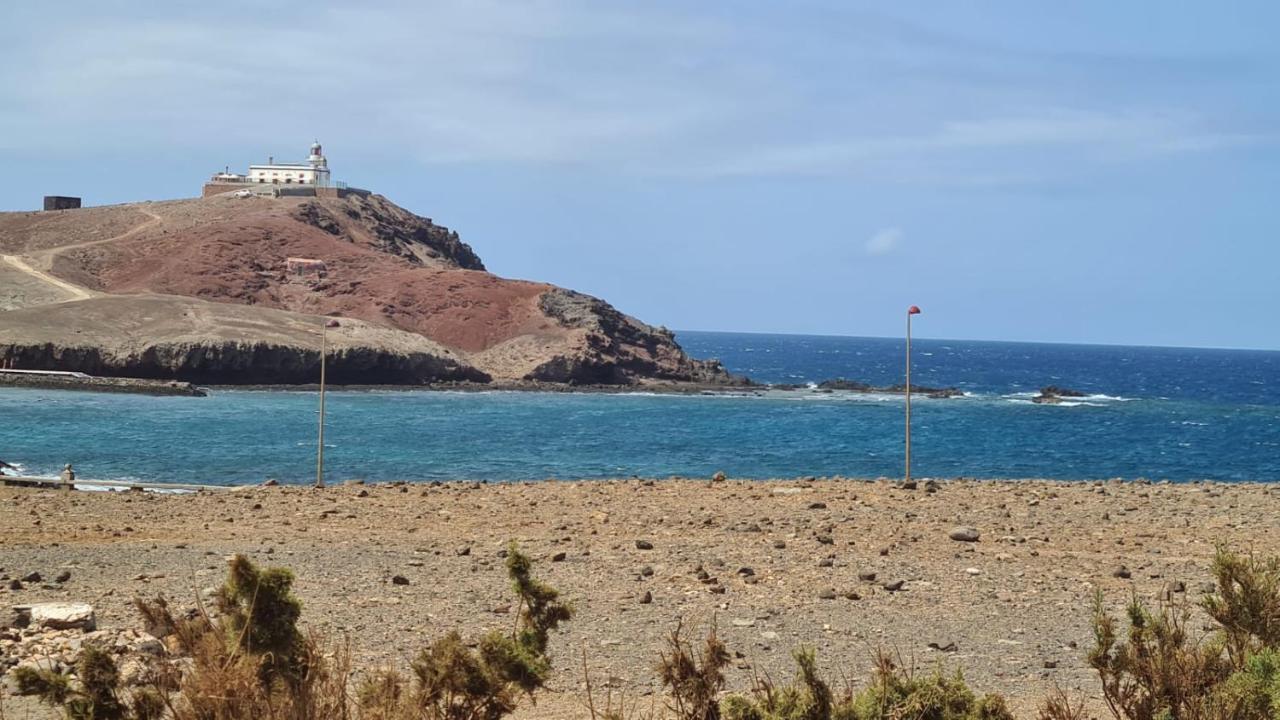 Arena Y Mar Arinaga