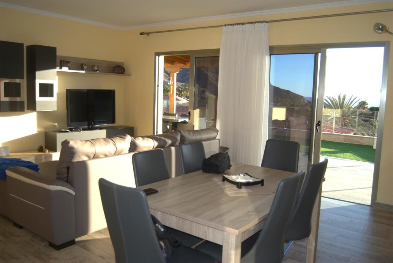 Sunset Tauro Villa