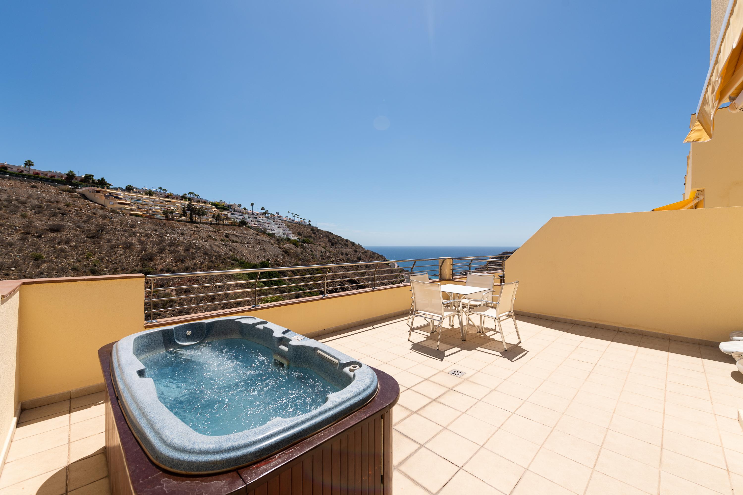Holiday Club Sol Amadores Aparthotel