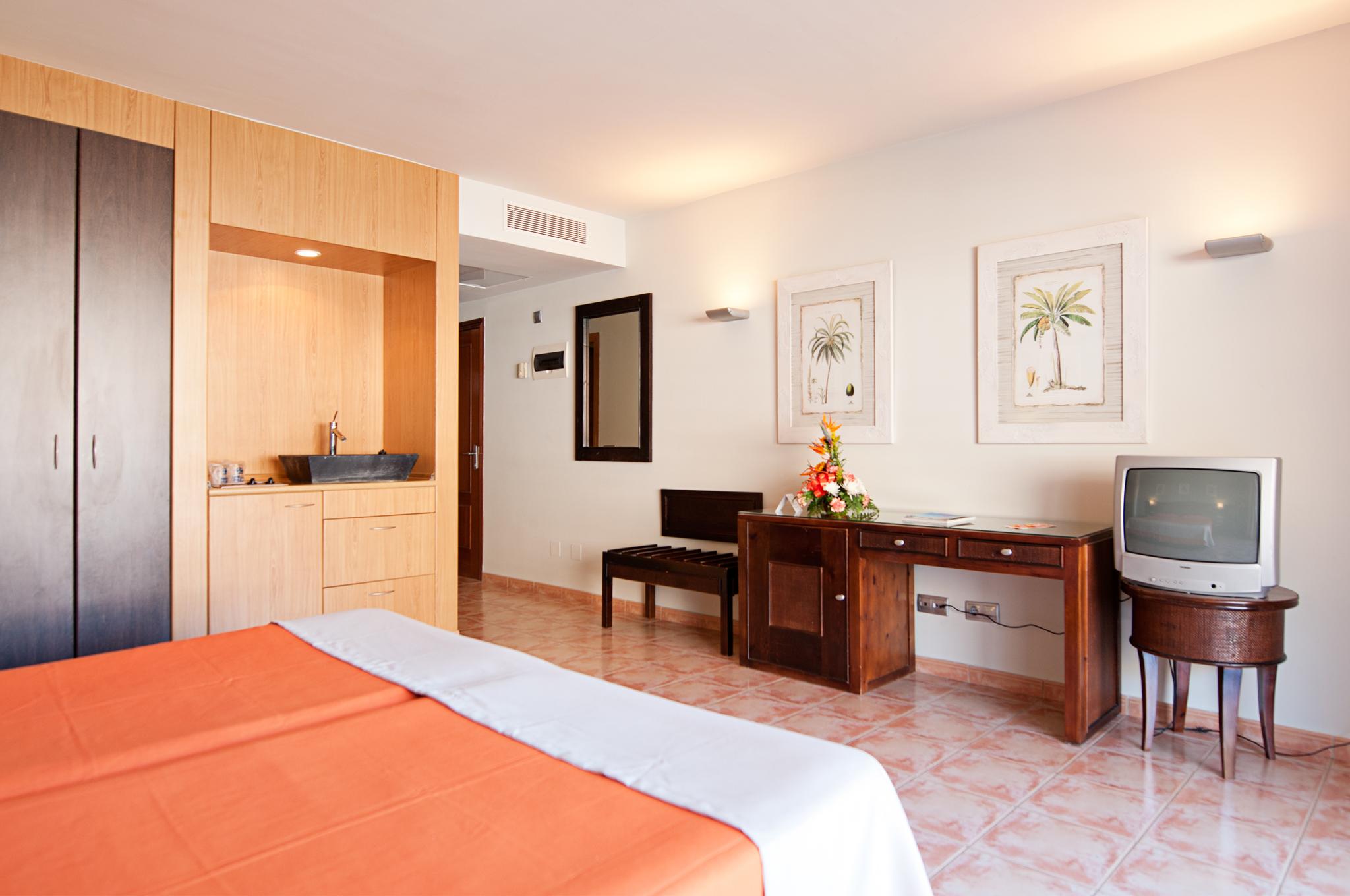 Livvo Costa & Aquapark (adults Only) 4*