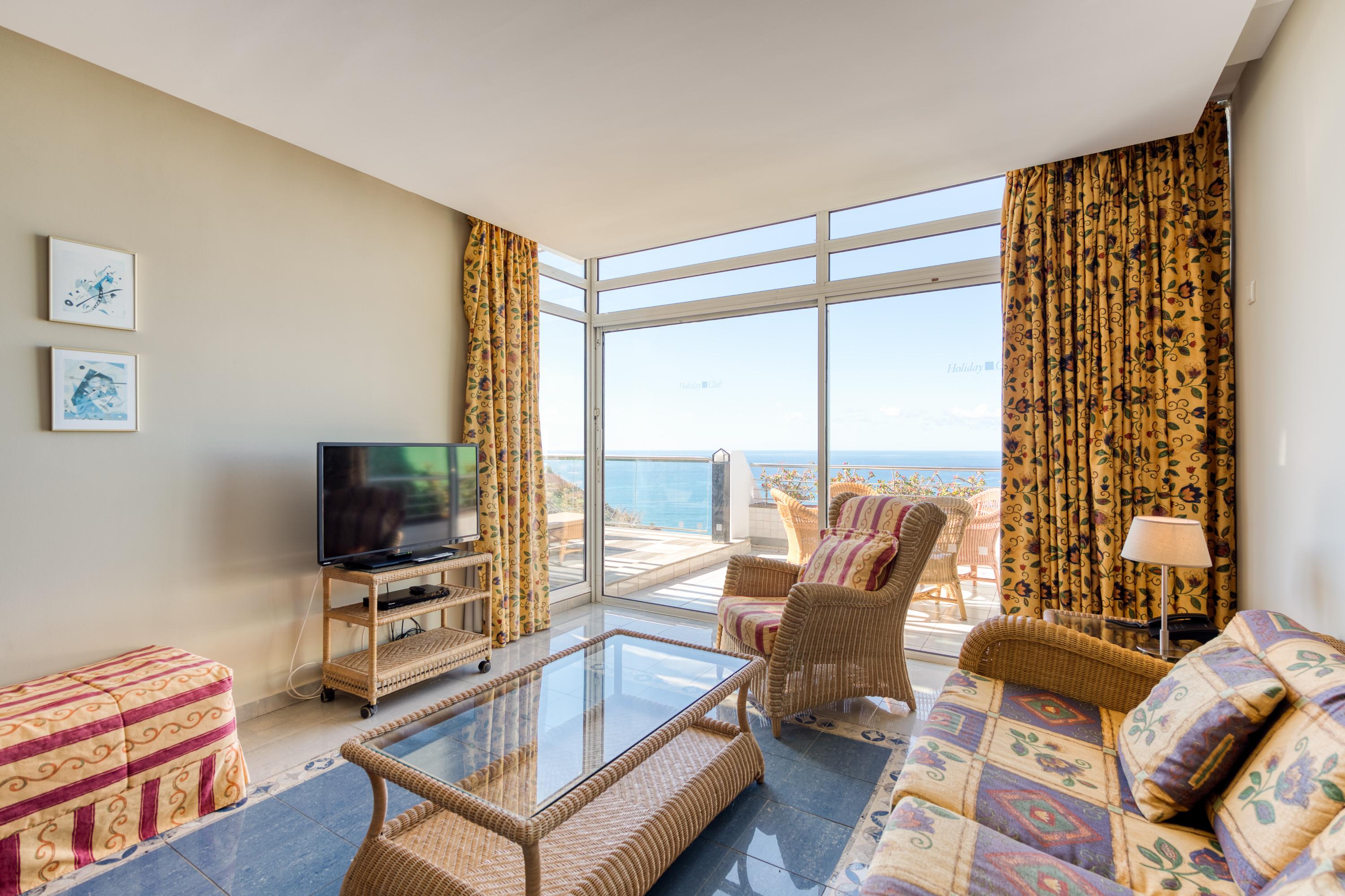 Club Jardin Aparthotel 4*