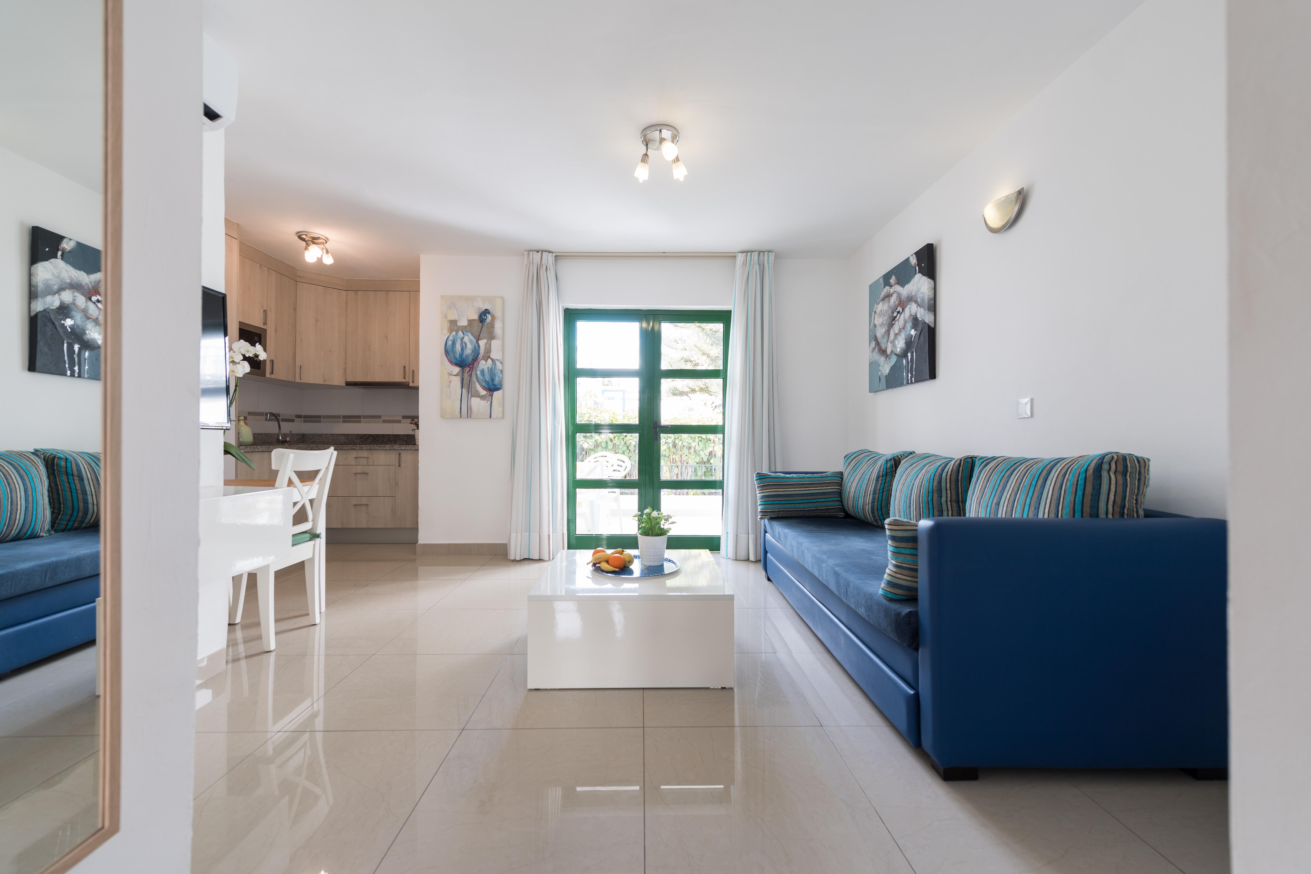 Billy's By Livvo * Puerto De Mogan