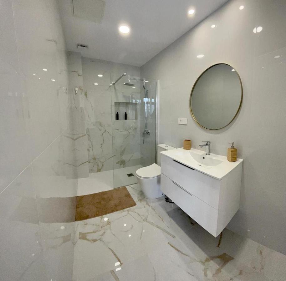 Casa Blanca Apartment *