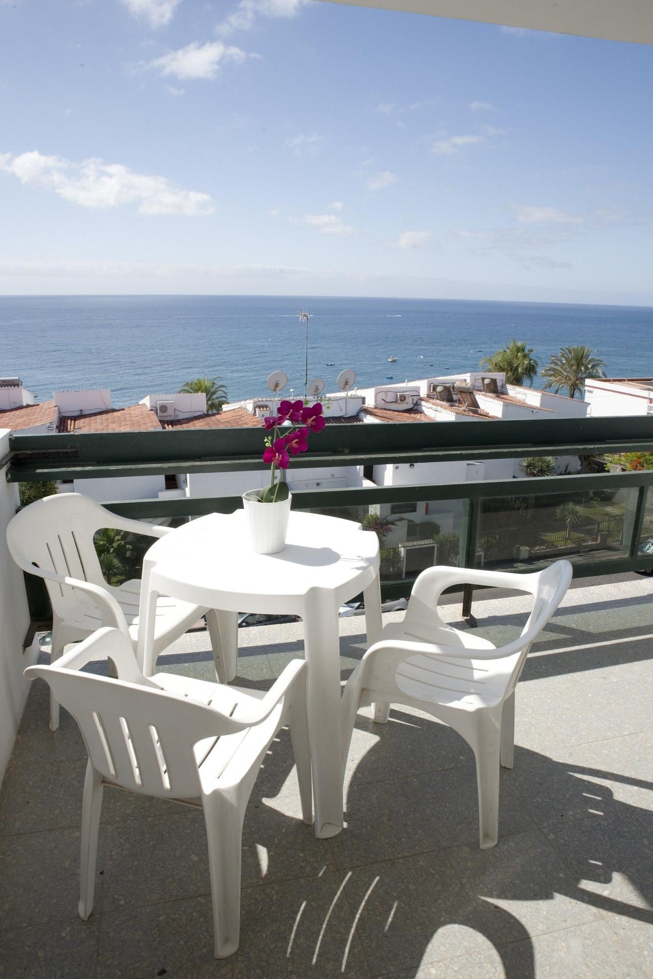 Aparthotel Roca -