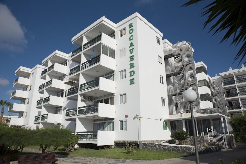 Aparthotel Roca -