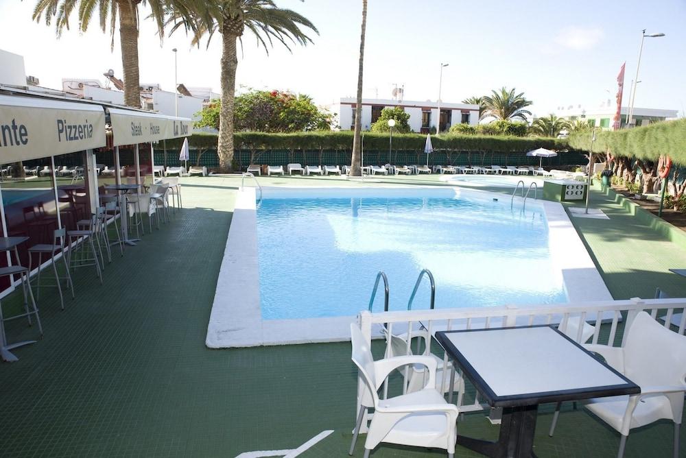 Roca - Playa del Inglés