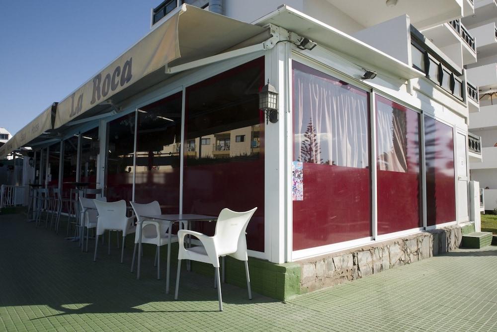Aparthotel Roca -