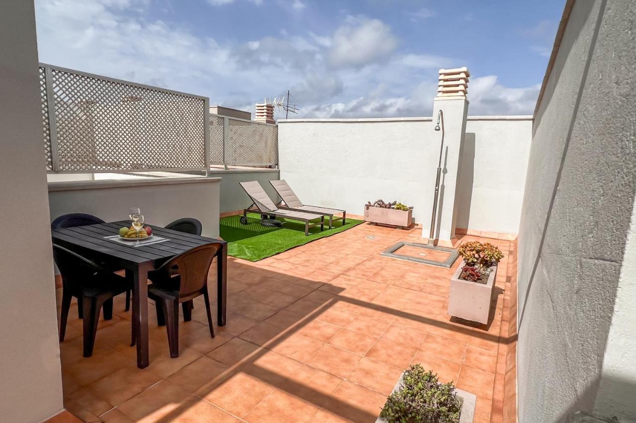 Appartement Home2book Atico Blue Beach, Pool&terrace Sardina