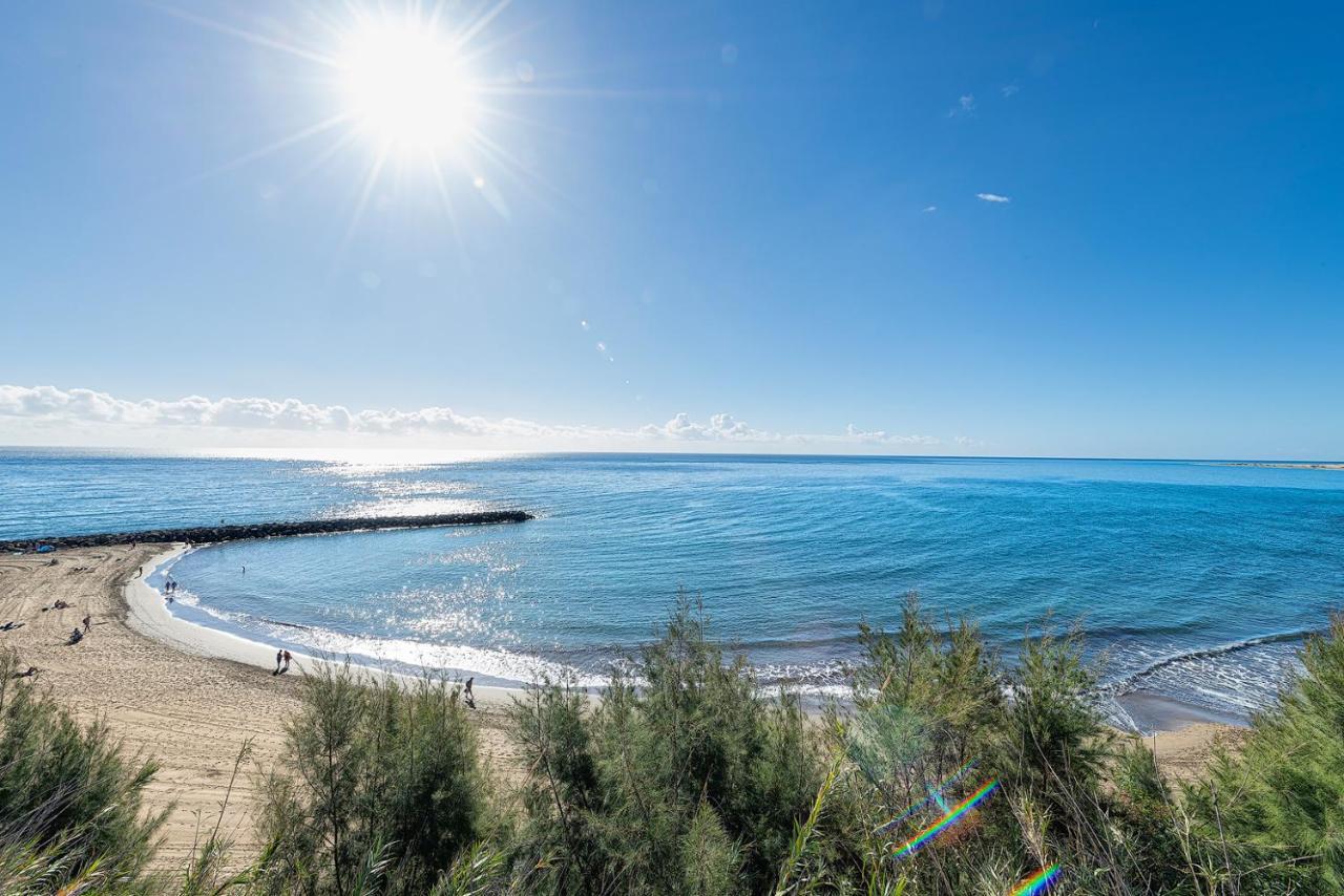 A Pie Del Mar Playa del Ingles (Gran Canaria)