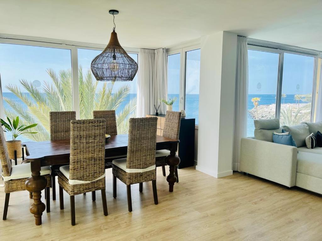 Sunset Ocean View Apartment *