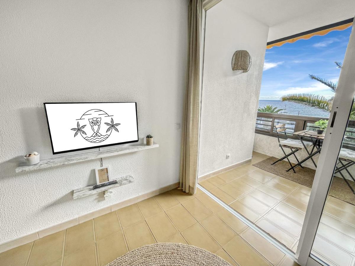 With Stunning Ocean Views Apartment