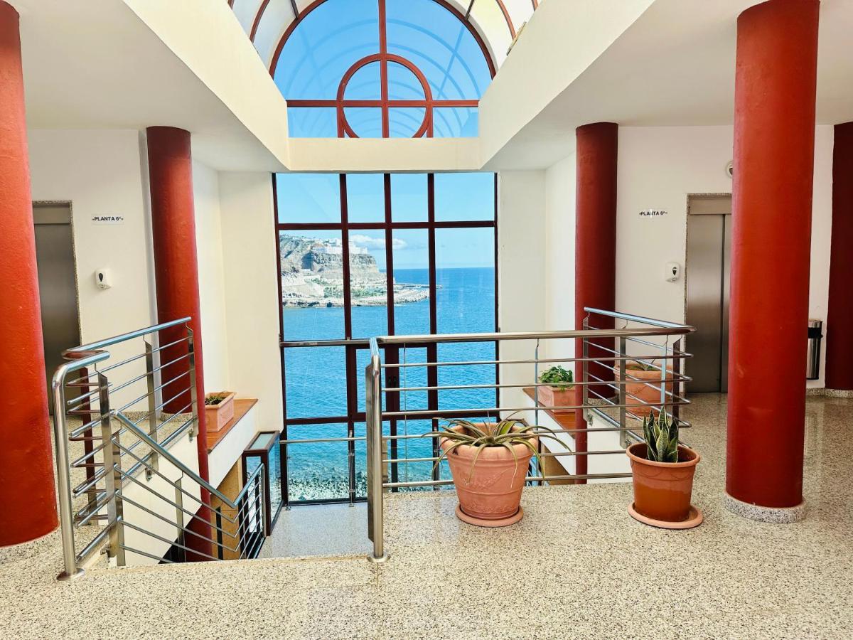 Su Eminencia - Sea View With Modern Comforts