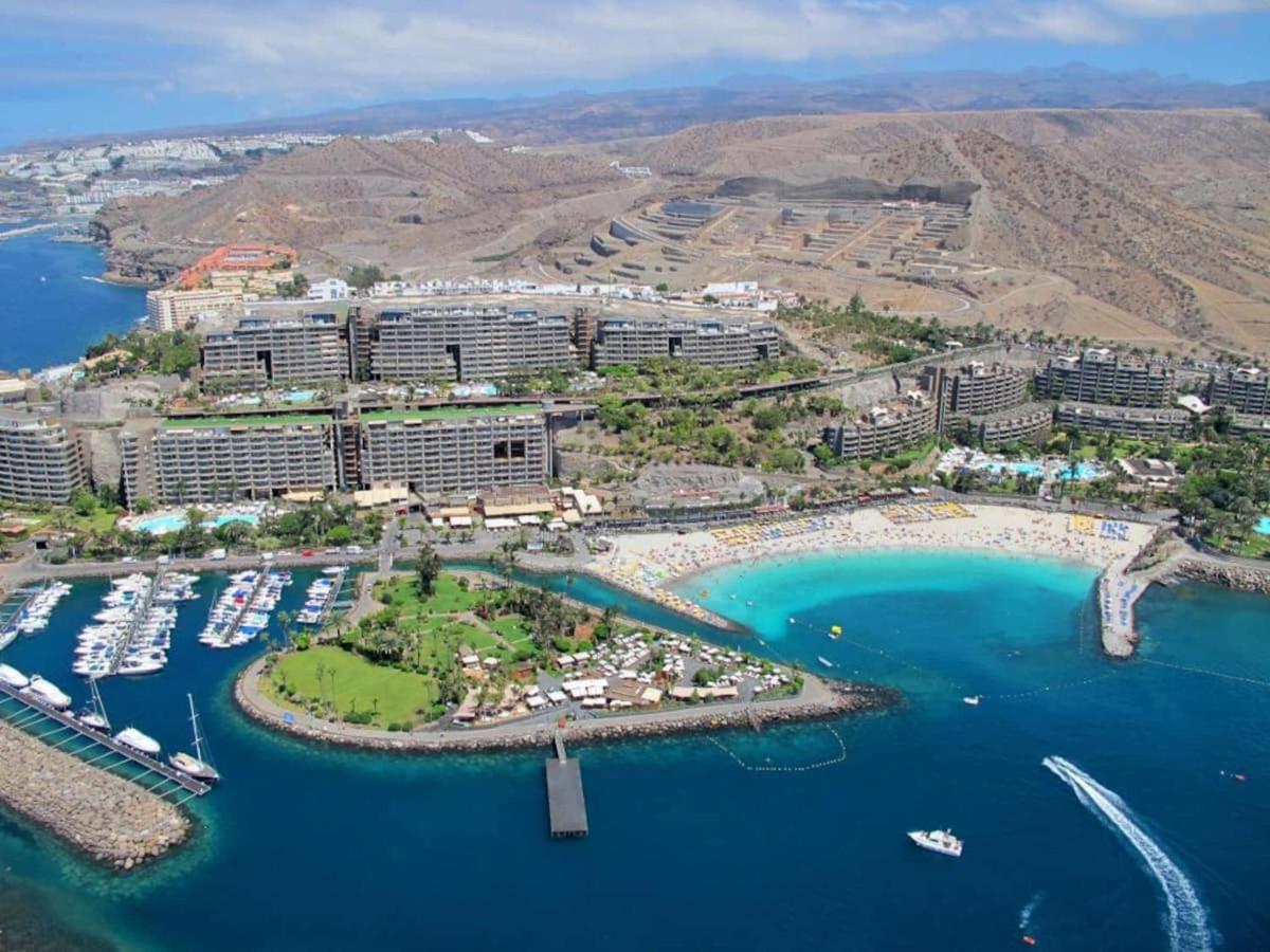 With Sea Views * Mogan