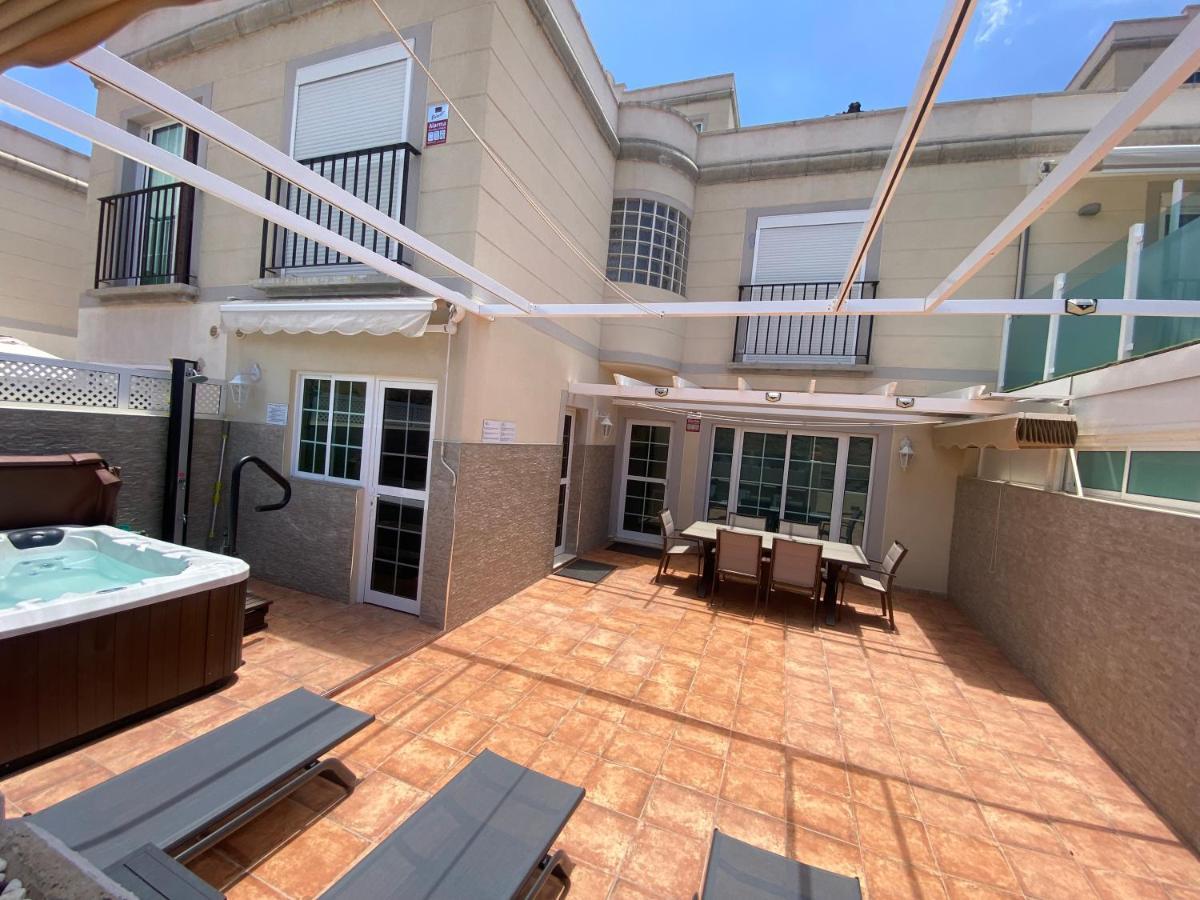 With Jacuzzi And Pool Access Holiday home Puerto Rico (Gran Canaria)