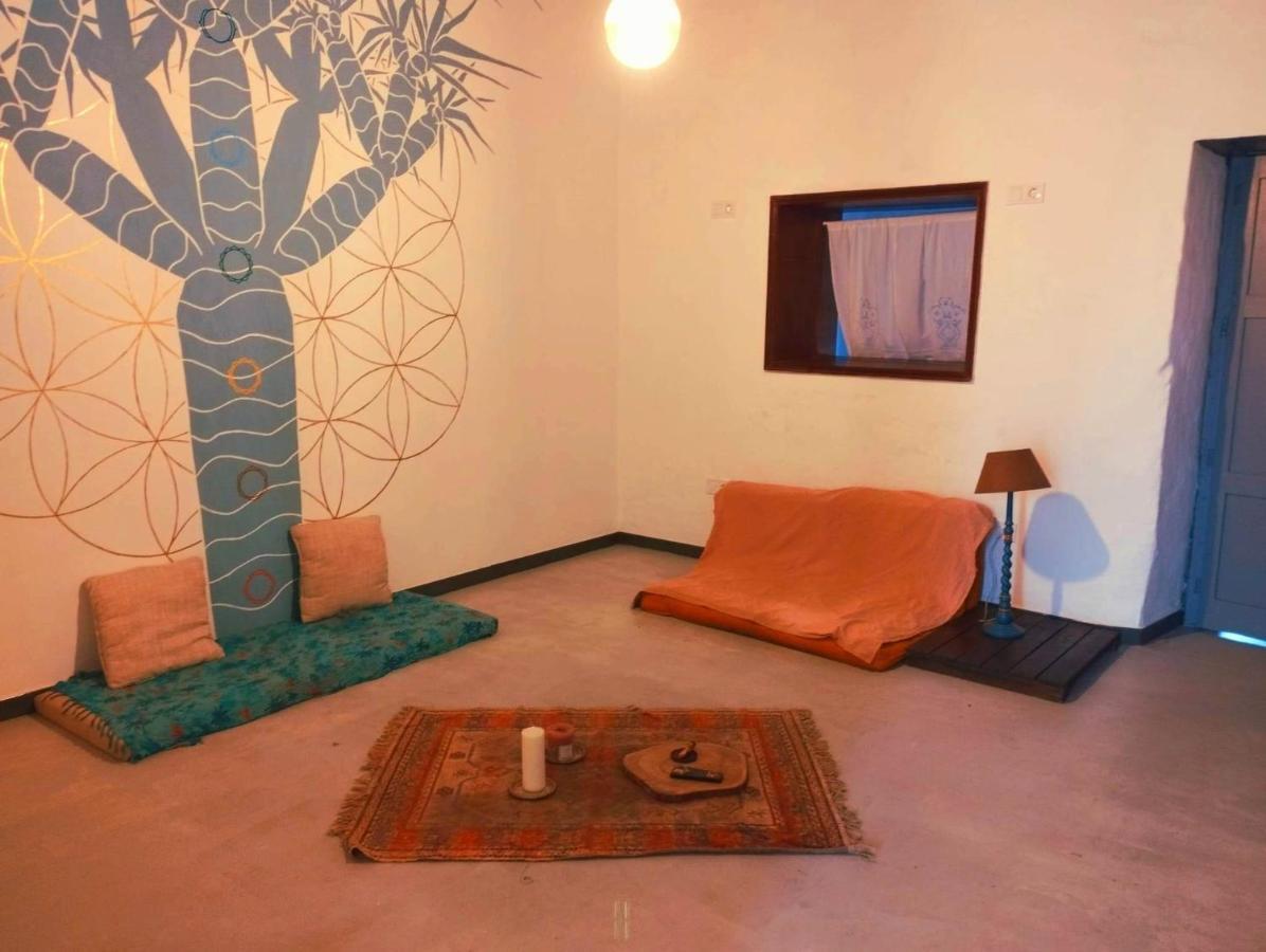 Acoran Family Guests House With Included Morning Yoga Practice Guest house Firgas