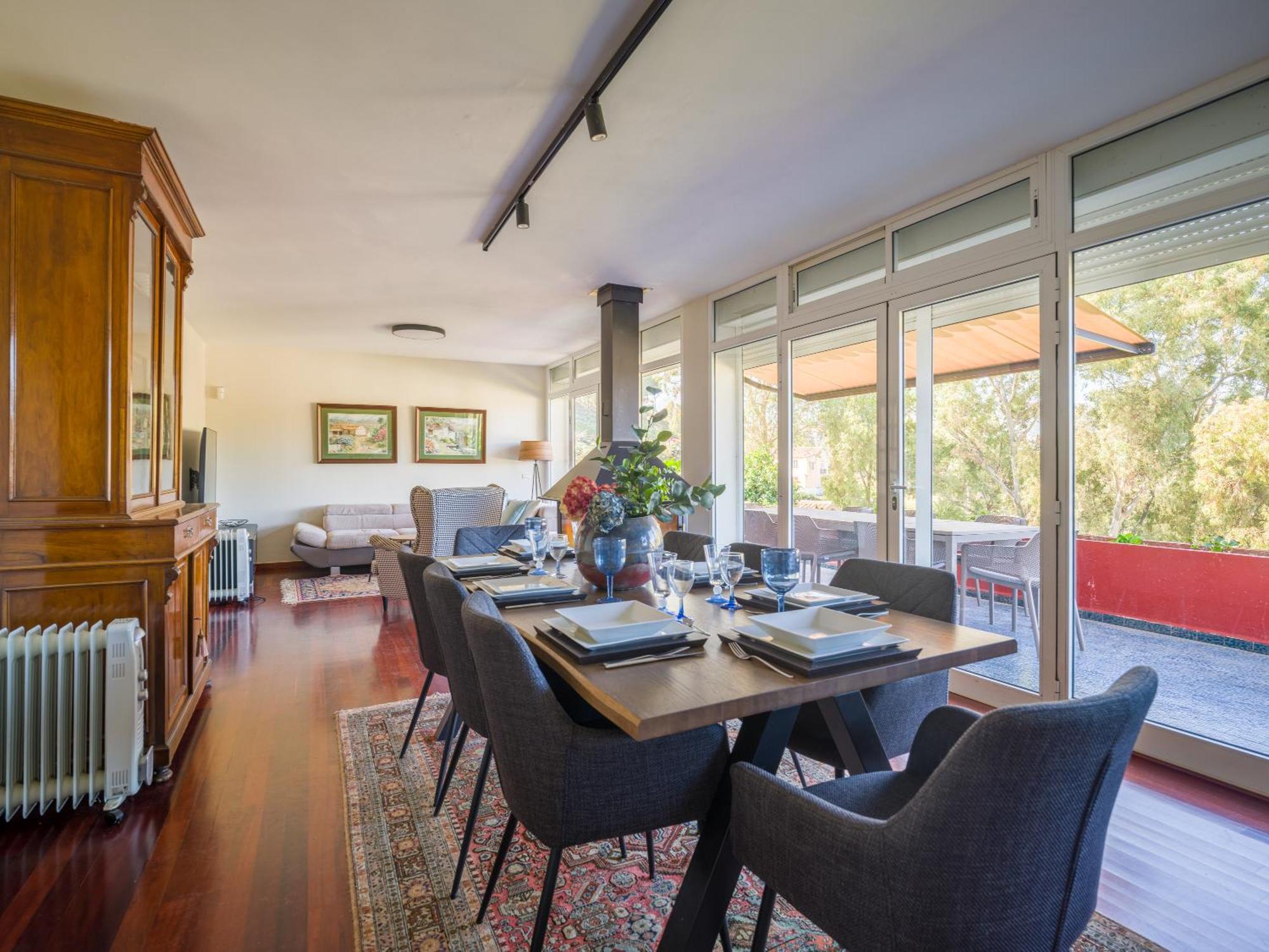 El Jardin De With Private Pool, Sauna & Jacuzzi Villa