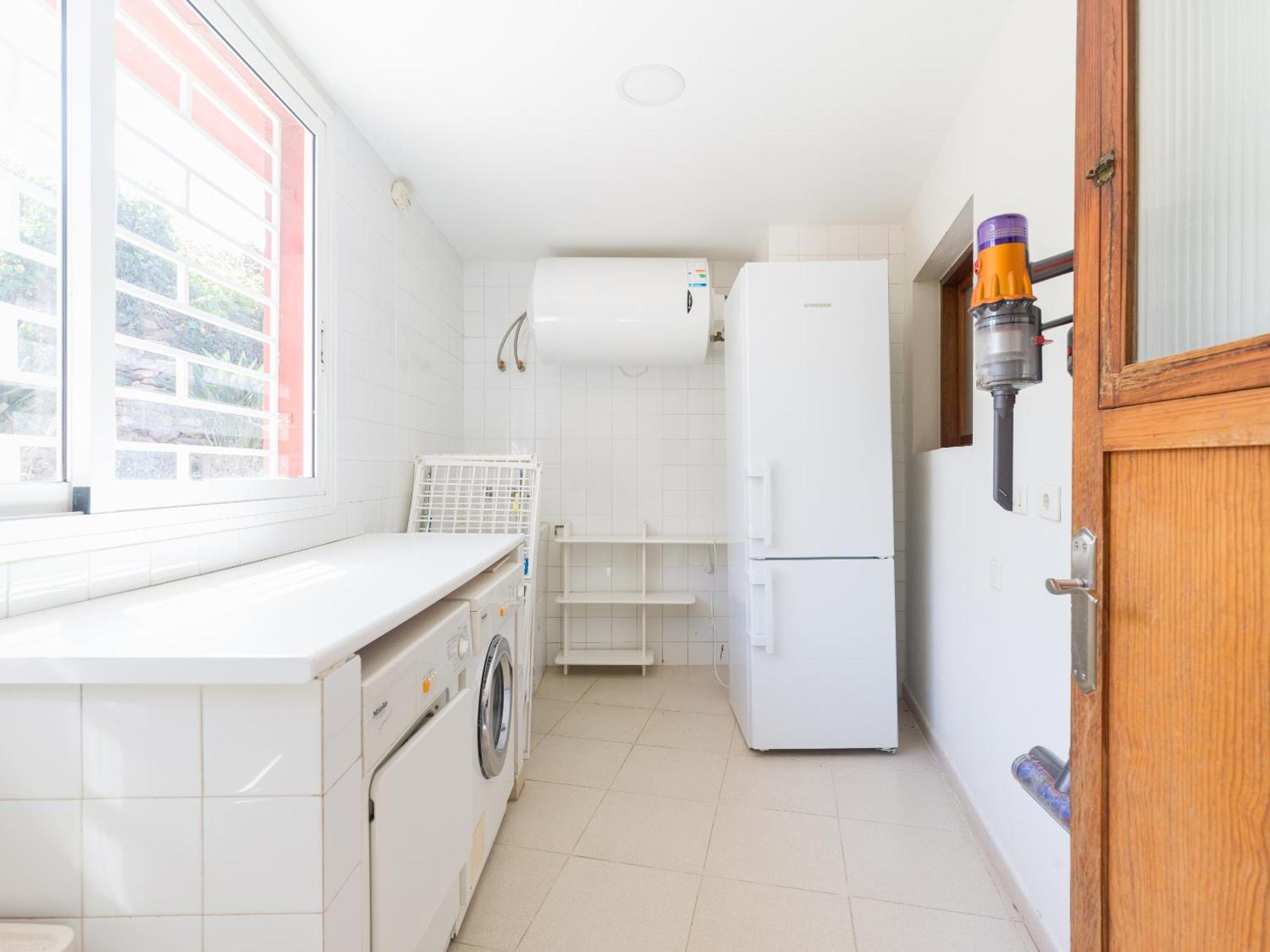 Villa El Jardin De With Private Pool, Sauna & Jacuzzi *