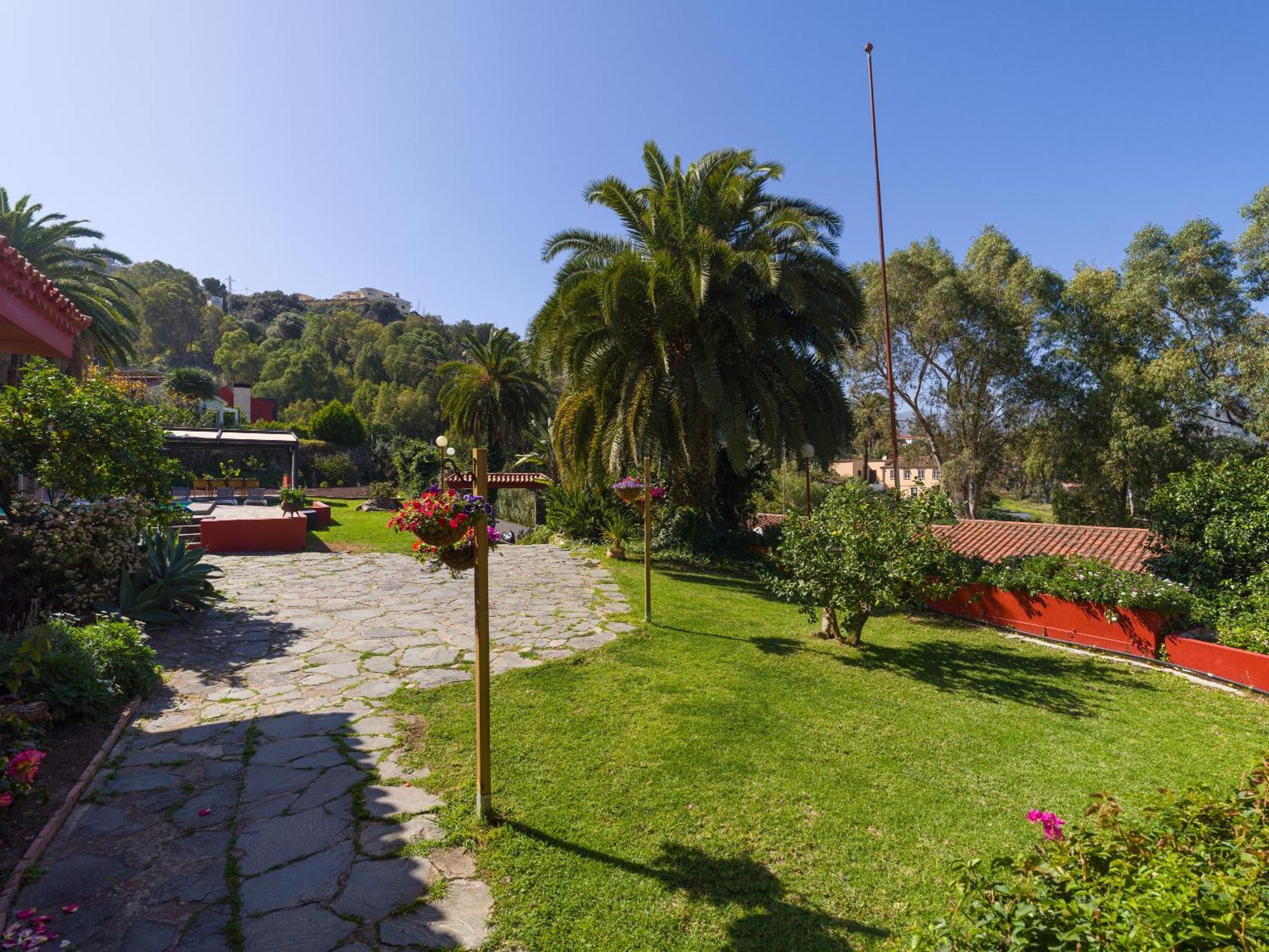 El Jardin De With Private Pool, Sauna & Jacuzzi *
