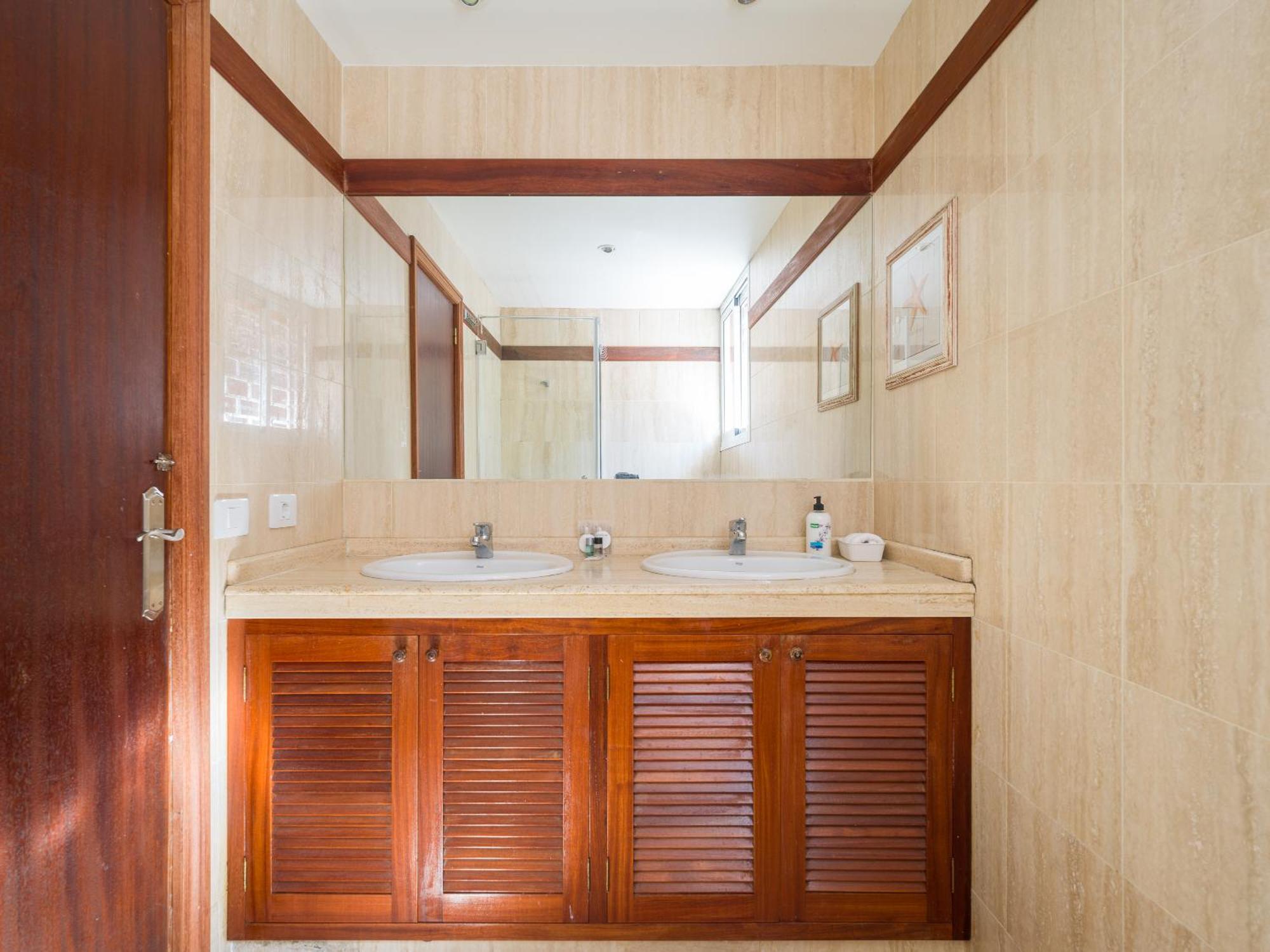 Villa El Jardin De With Private Pool, Sauna & Jacuzzi