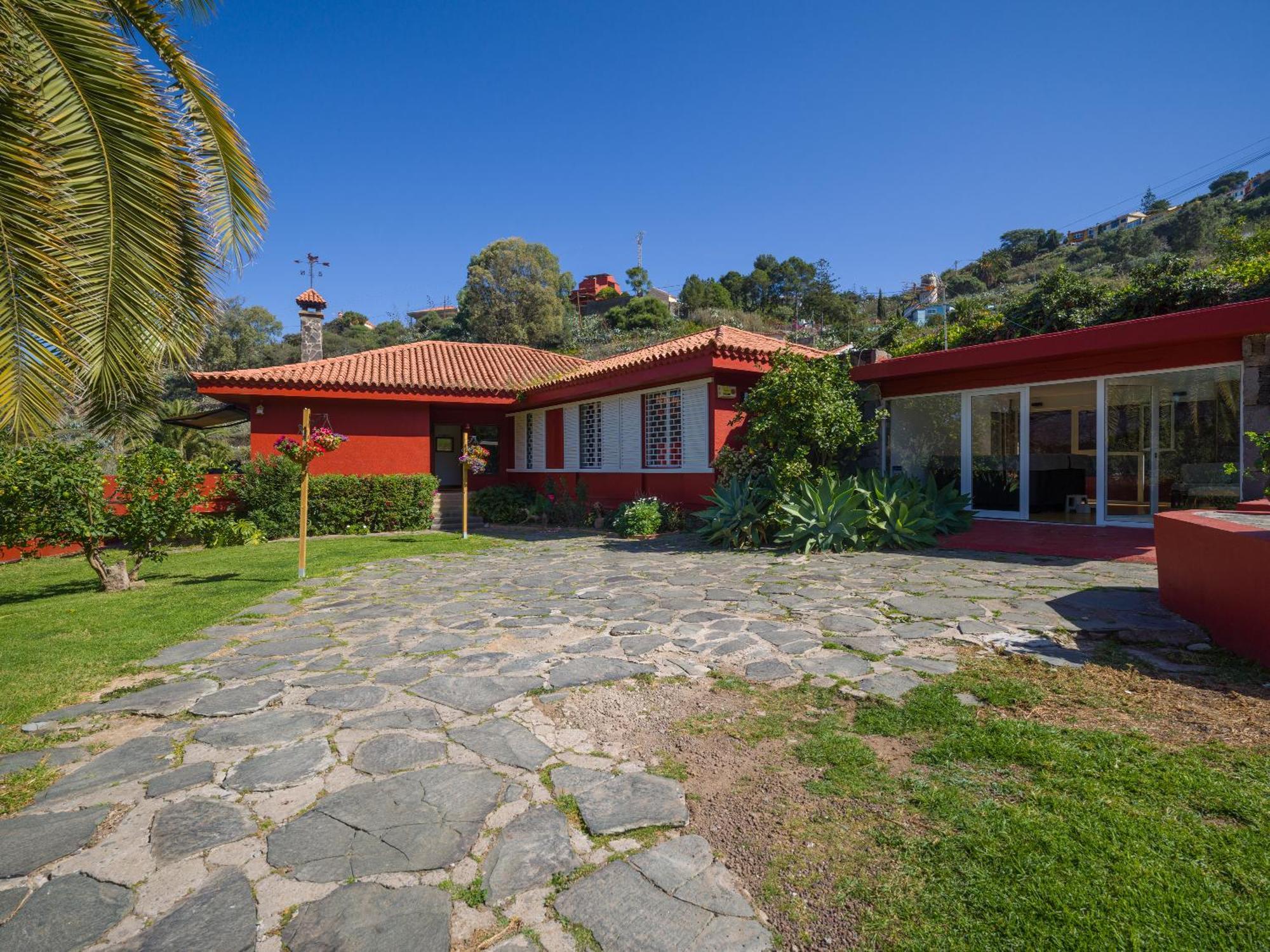 El Jardin De With Private Pool, Sauna & Jacuzzi Villa *