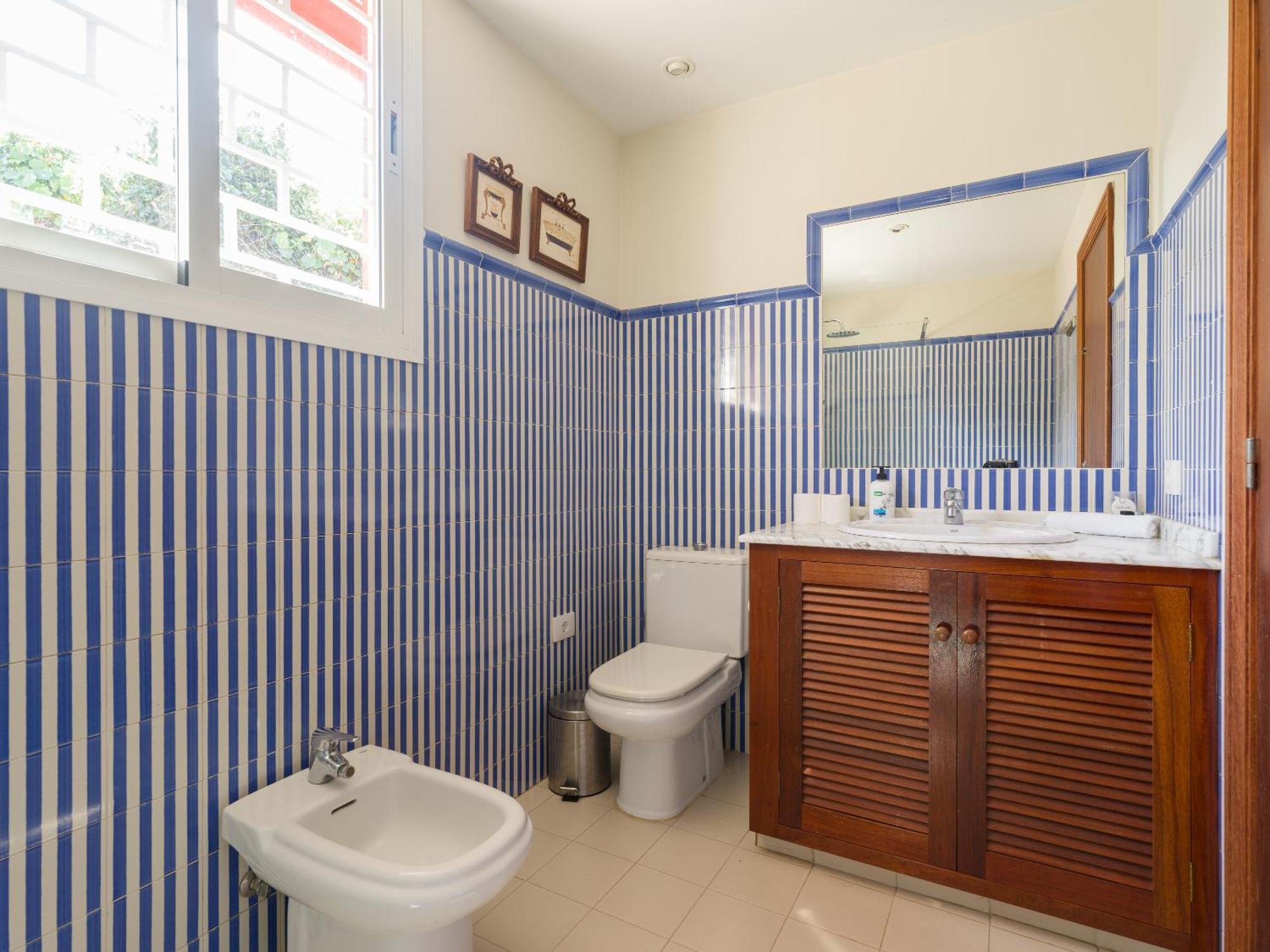 El Jardin De With Private Pool, Sauna & Jacuzzi Villa *