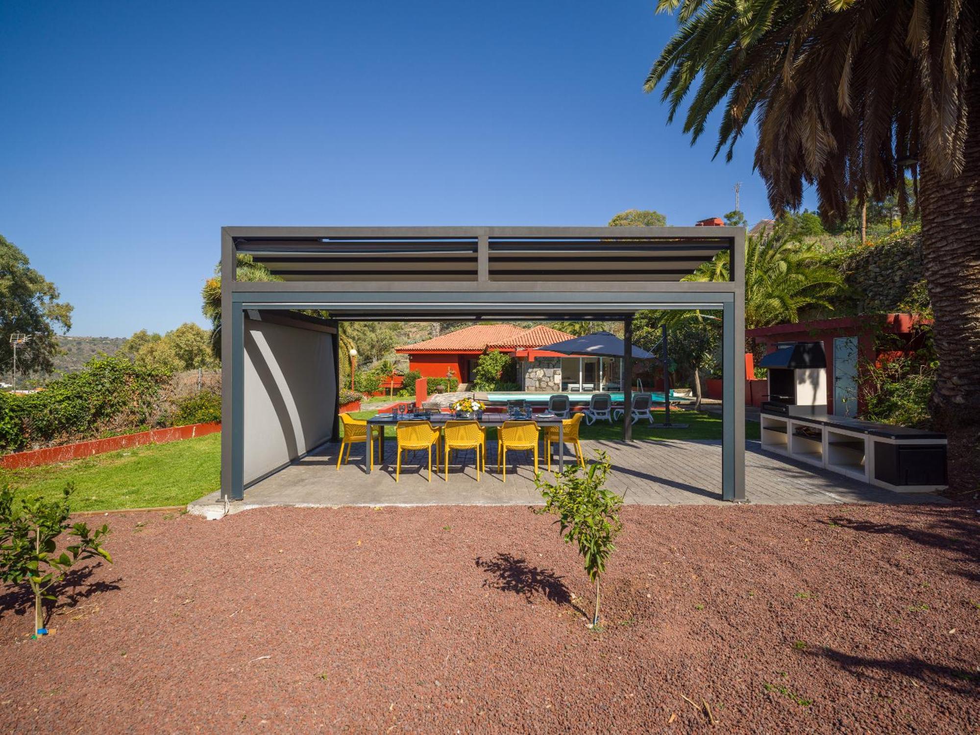 El Jardin De With Private Pool, Sauna & Jacuzzi Villa