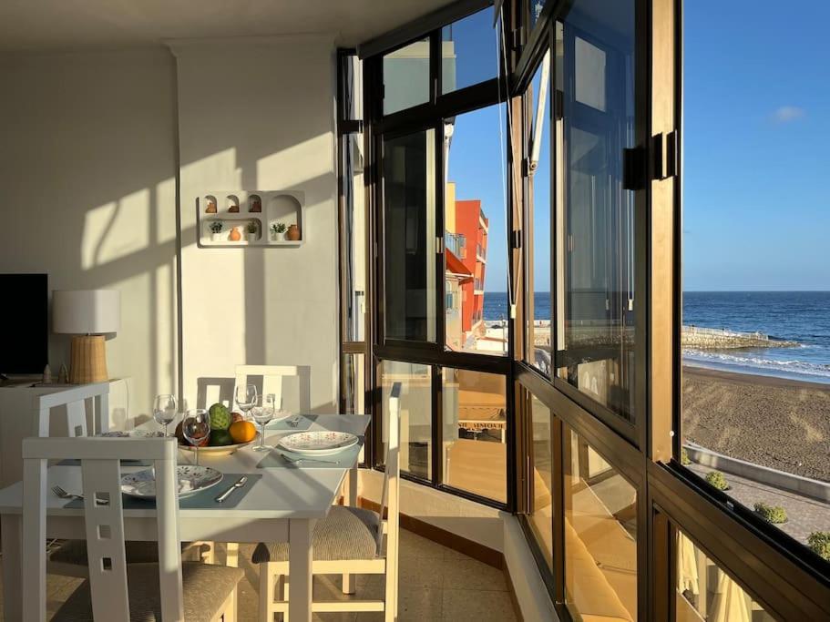 Pieds Dans L'eau - Vue Sur - Playa De Apartamento Melenara