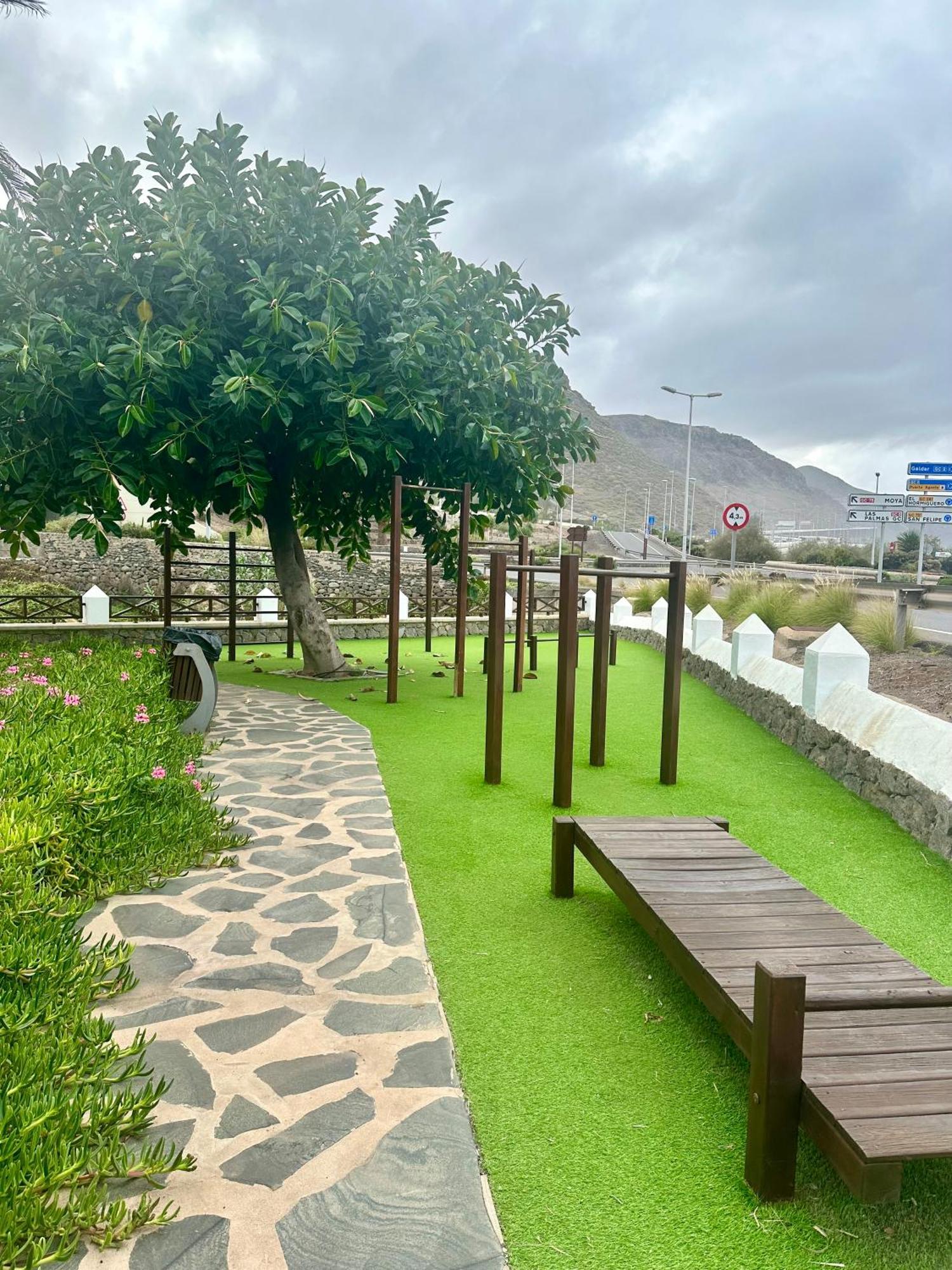 El Submarino Coastal Apartment