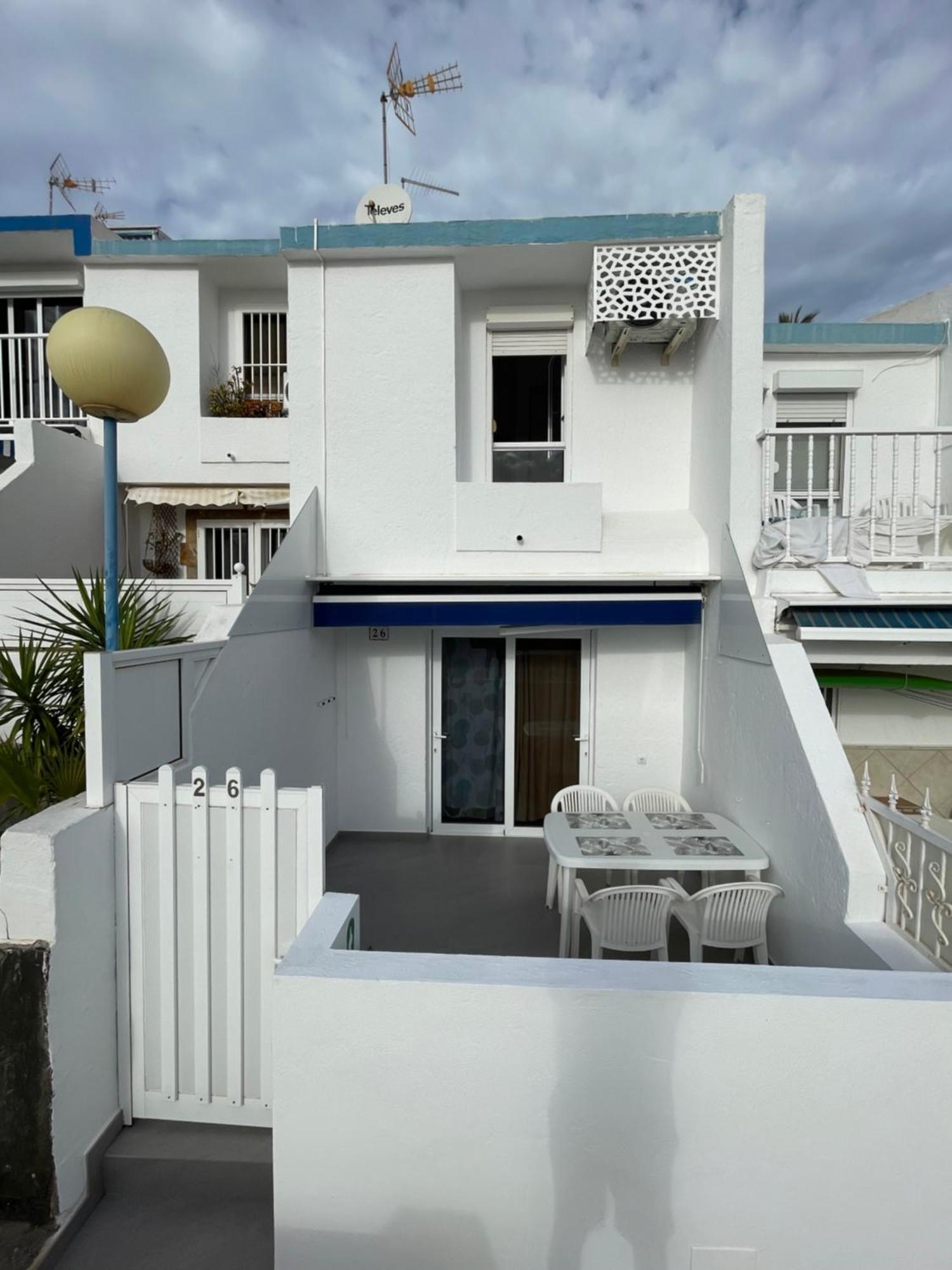 Isis House * Maspalomas (Gran Canaria)