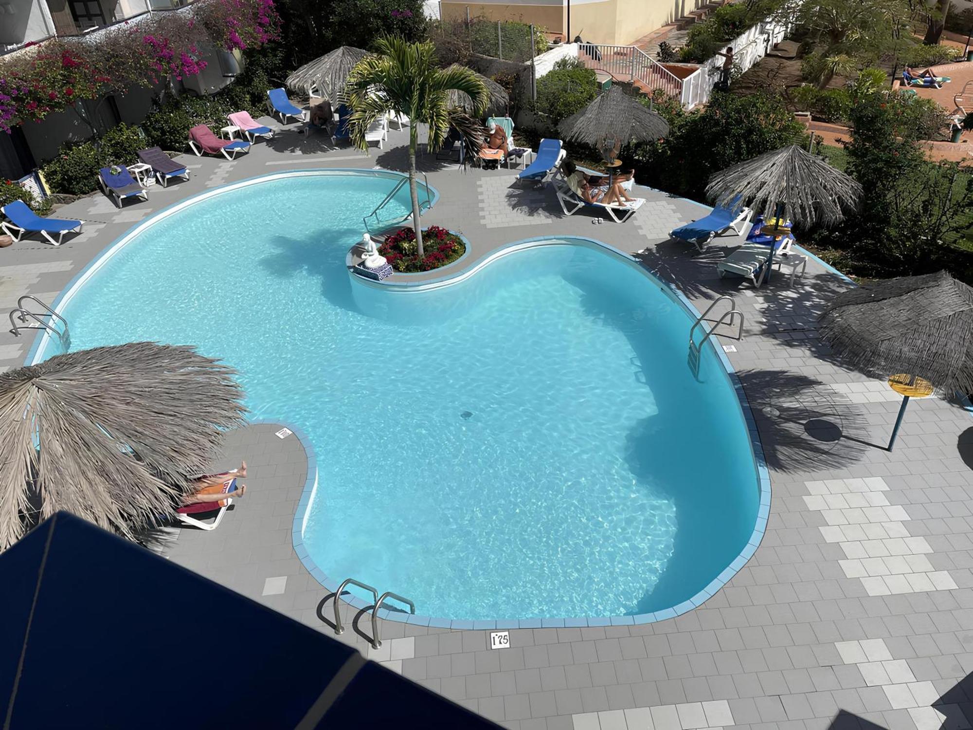 Con Piscina Climatizada Y Vista Al Mar Appartement