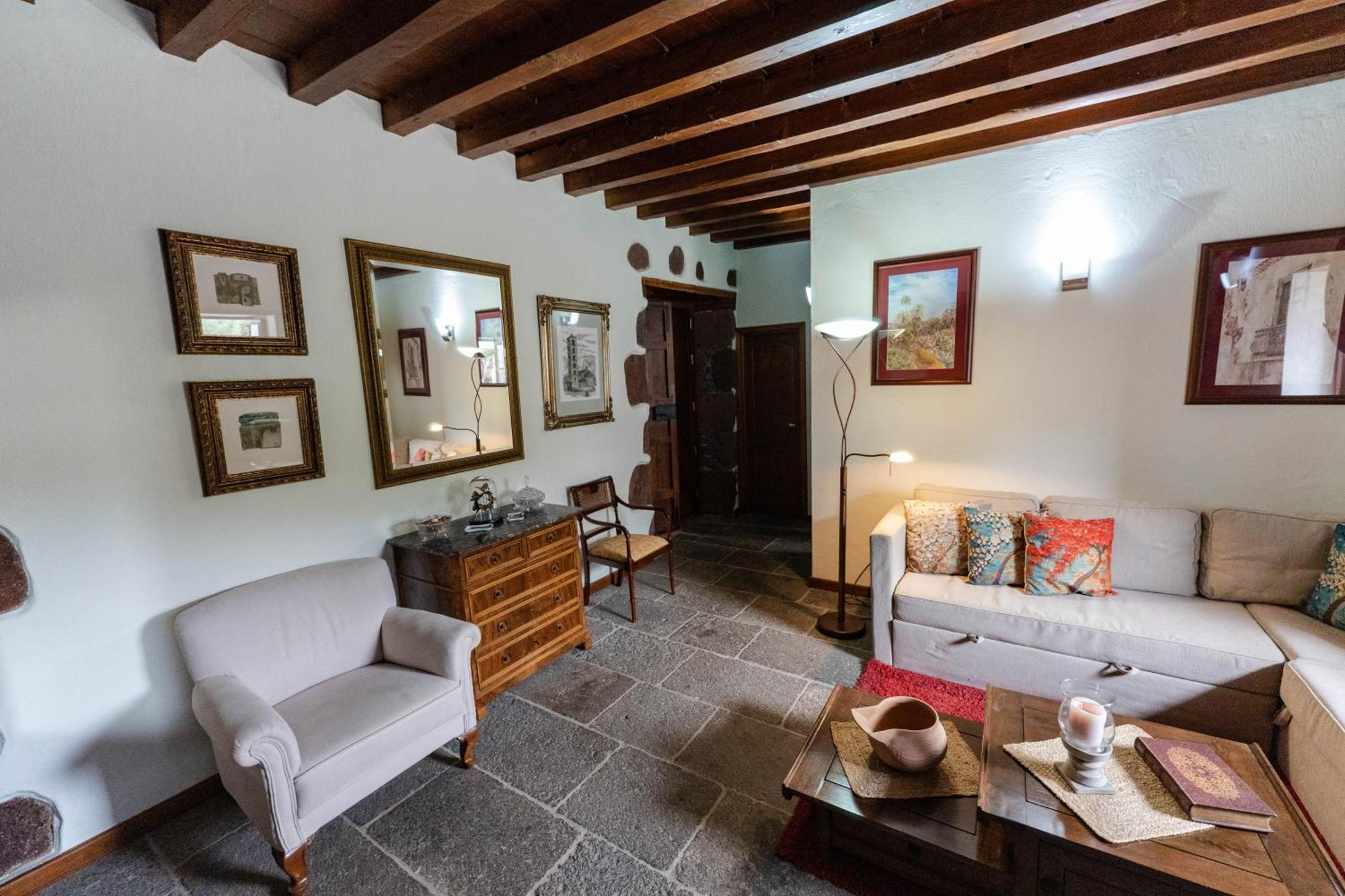 Ancient Historical House Ferienhaus Santa Lucía