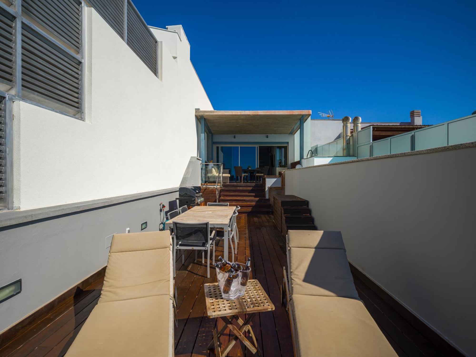 Penthouse With Private Swimming Pool