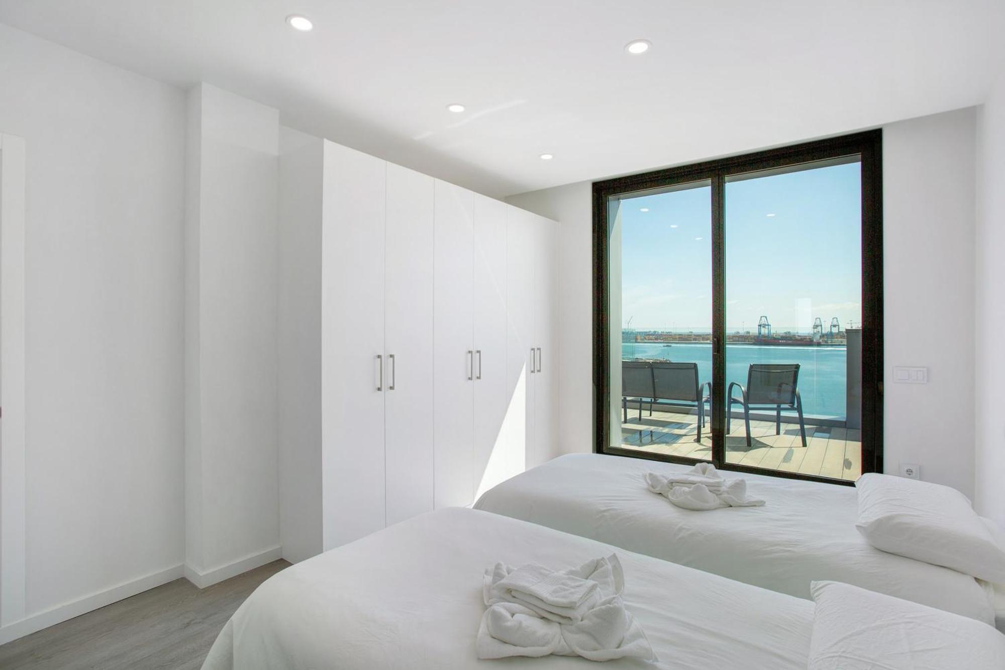 Wonderful Penthouse And Apartment *