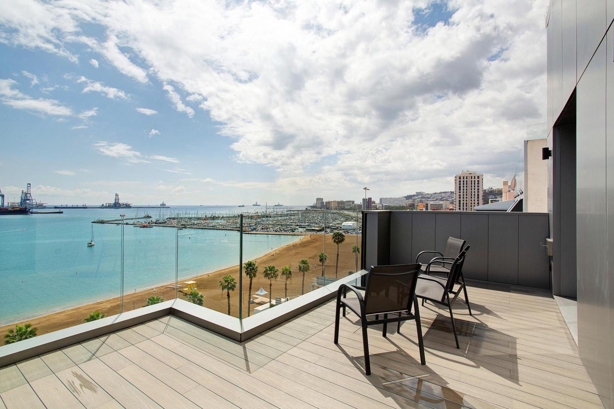 Wonderful Penthouse And Apartment *