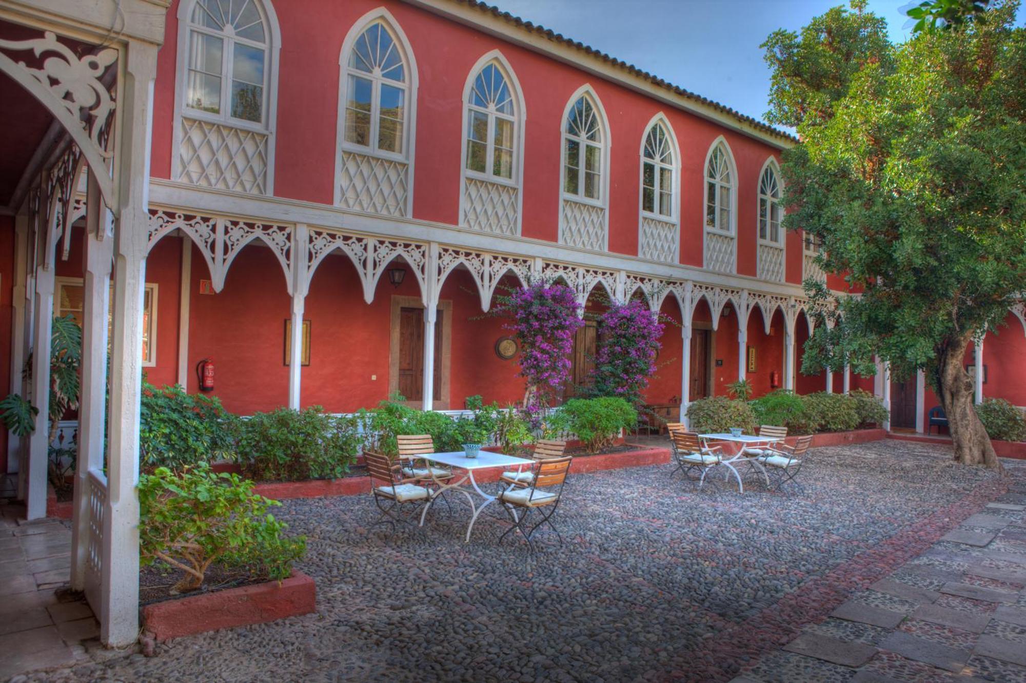 Rural Las Longueras 3*