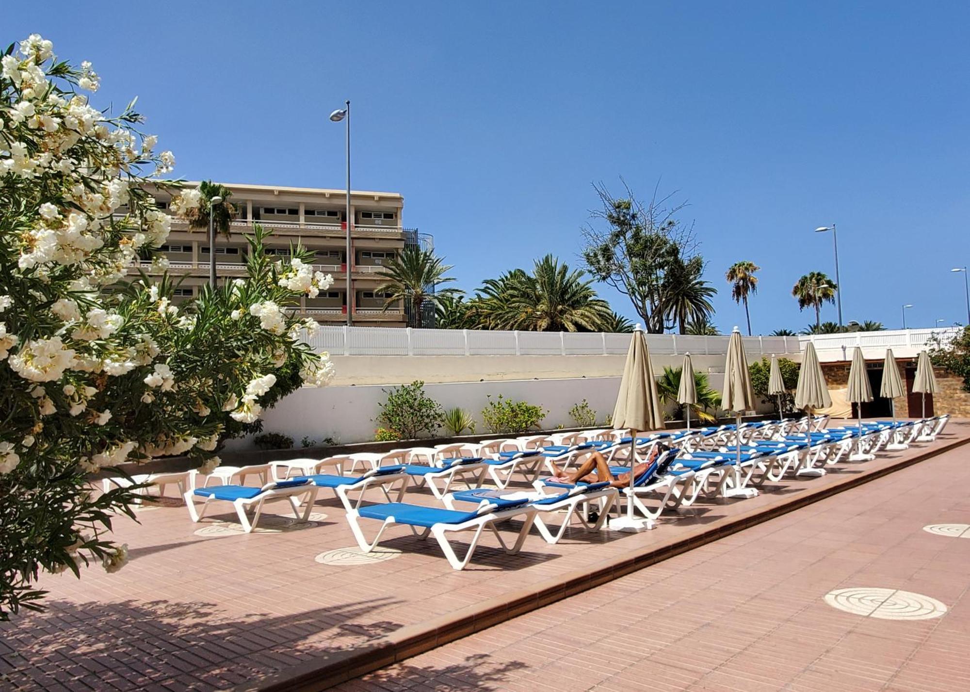 Camelias Aparthotel