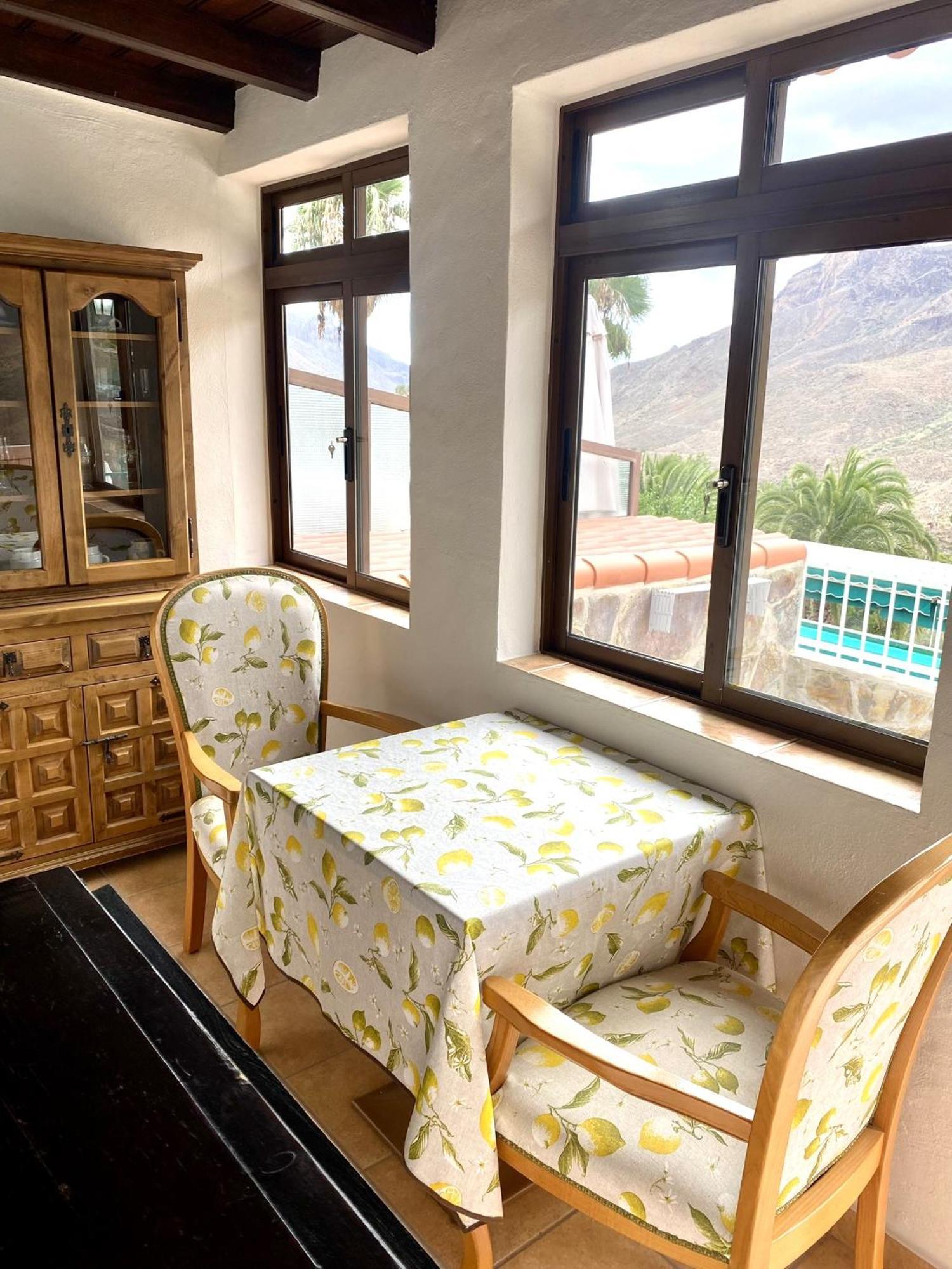Tomas Y Puri Apartment