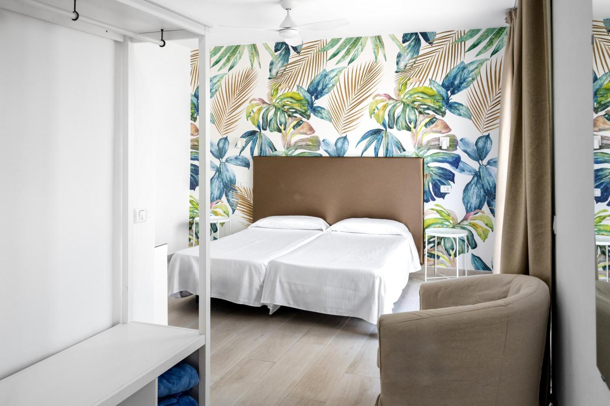 Valencia Hotel 2*