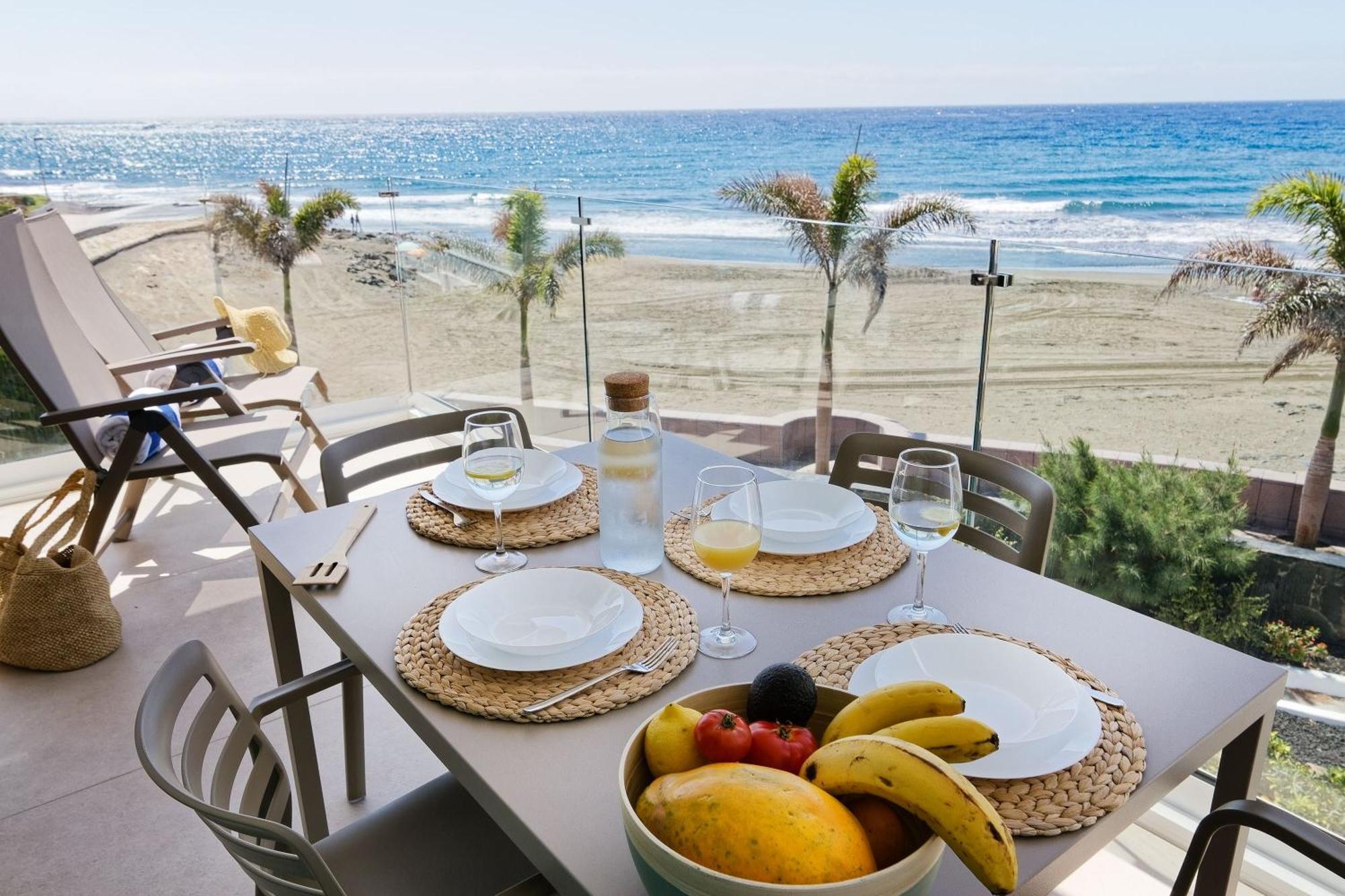 Apartamento Amapola Moon -nuevo Y Recien Reformado En Primera Linea De Playa *
