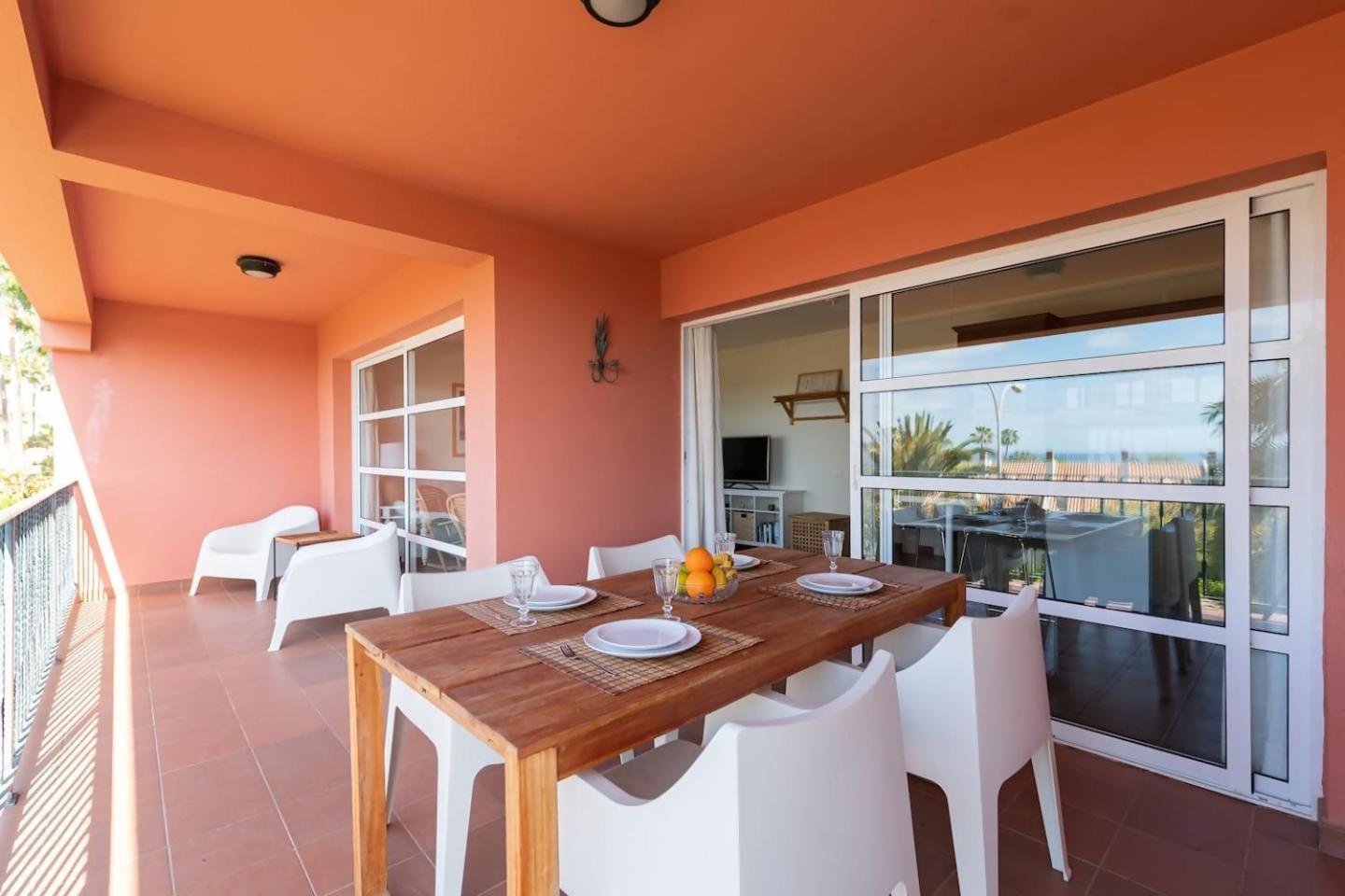 Con Terraza Y Vistas Al Mar Apartamento