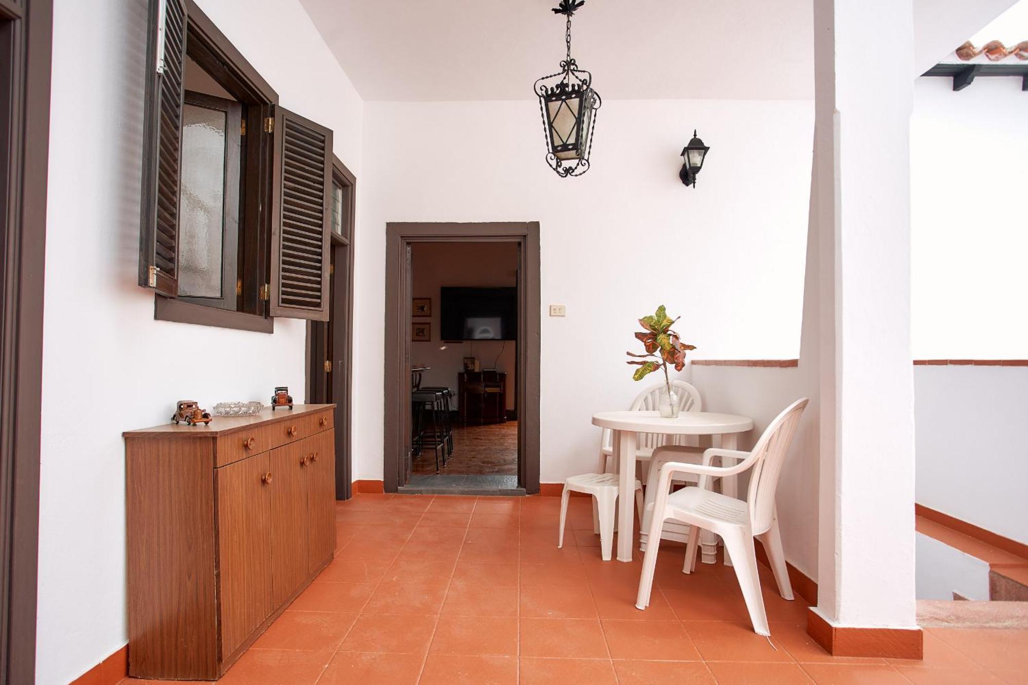 Historic House With A View In The Old Town Сasa de vacaciones *