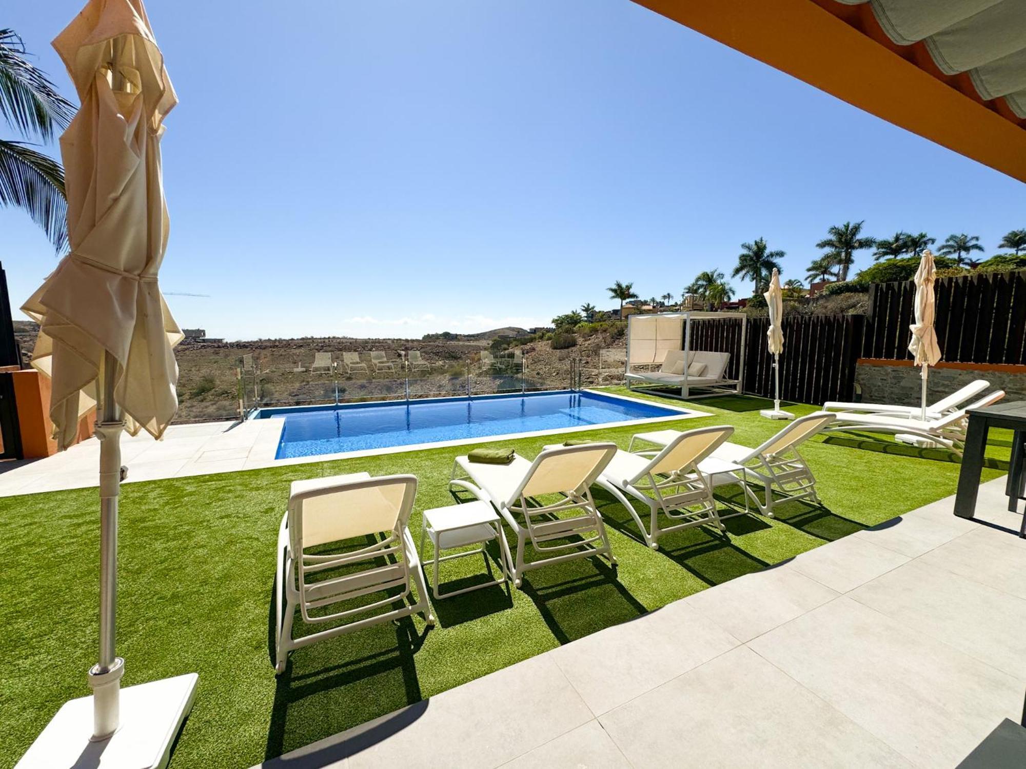 Paradise Island By Tenproperties Villa *