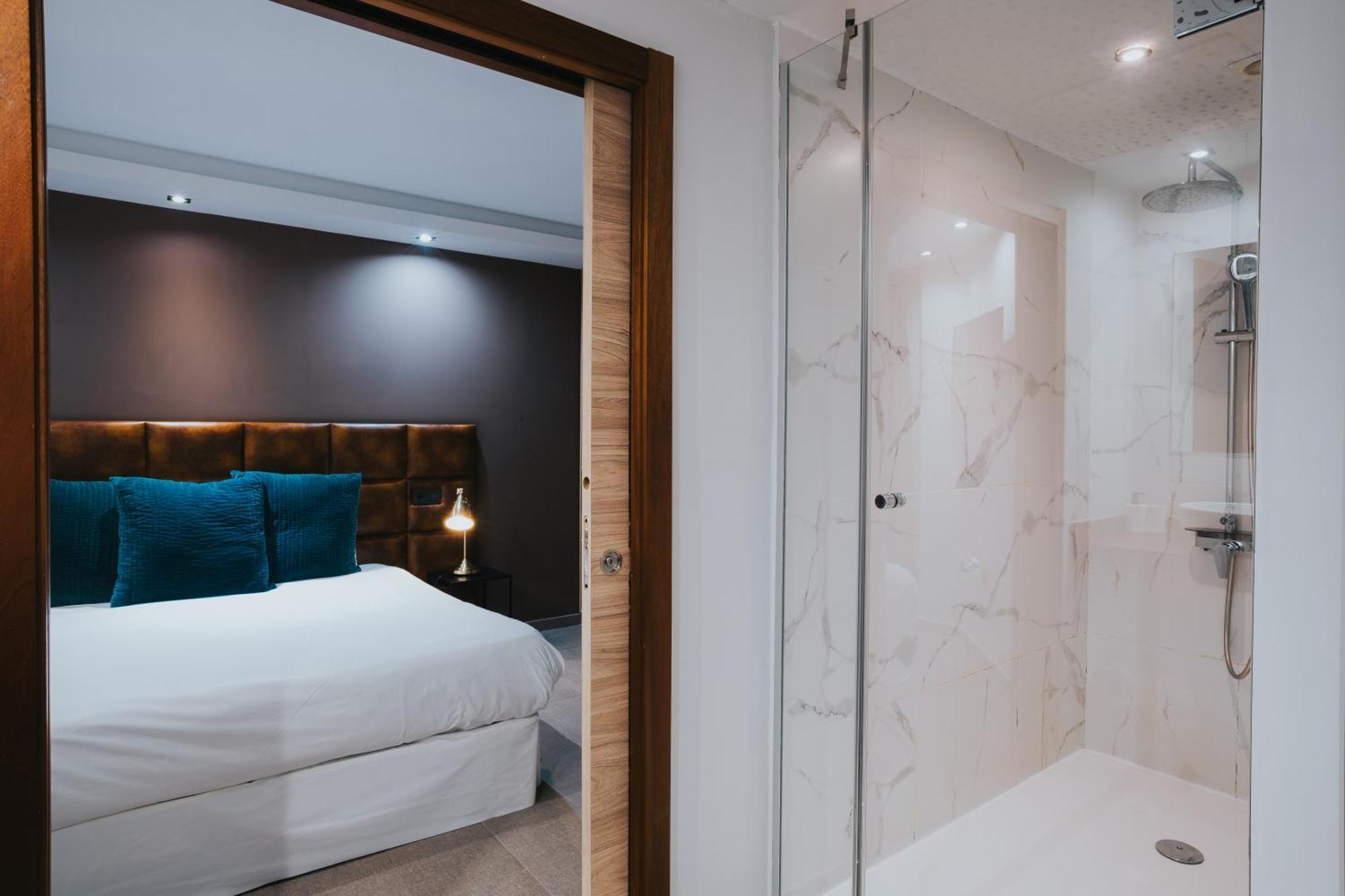 Poem Apartments, Canteras *